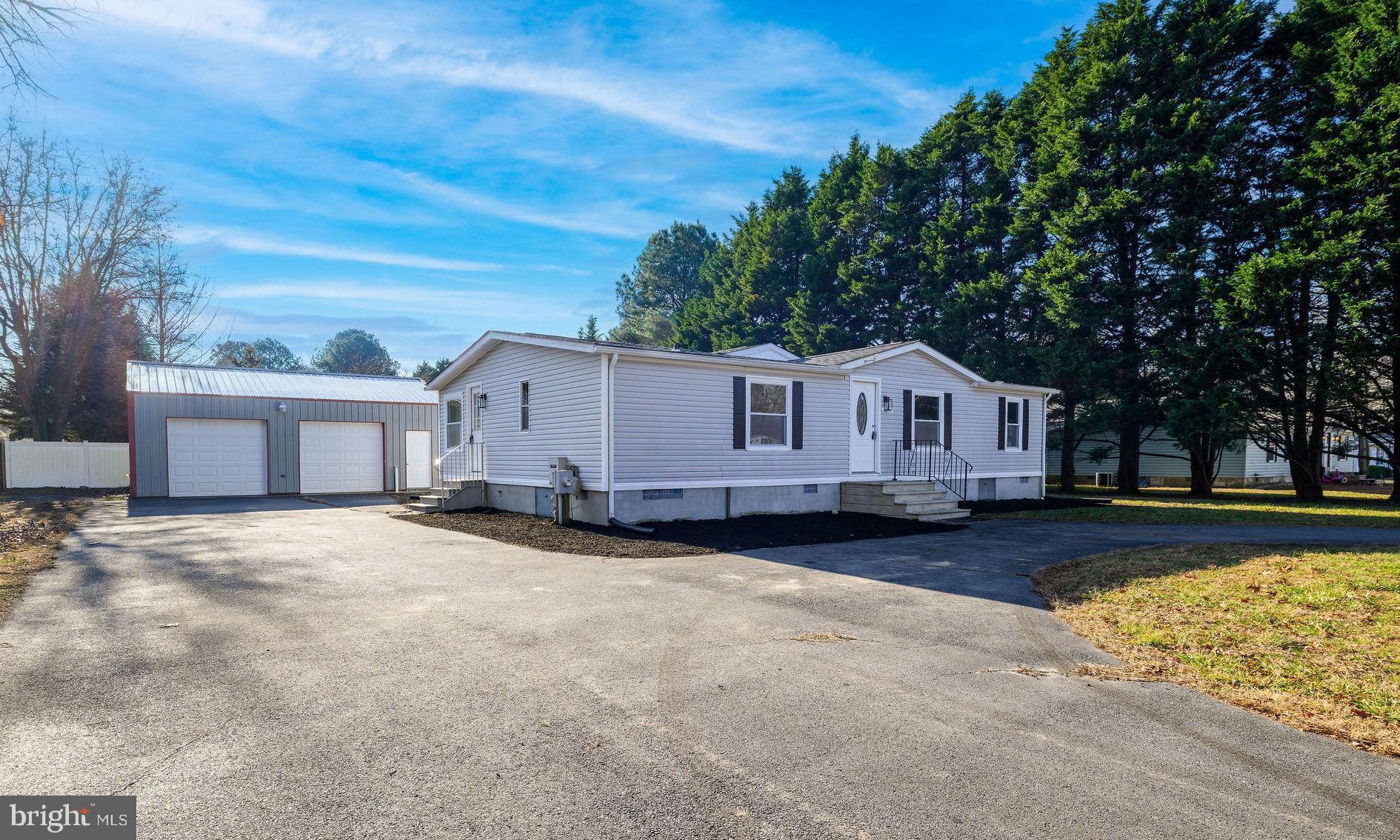 CAPTAINS GRANT - Residential