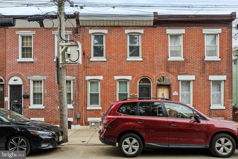 Townhouse For Sale - 1508 E Berks Street<br/> PHILADELPHIA, PA 19125