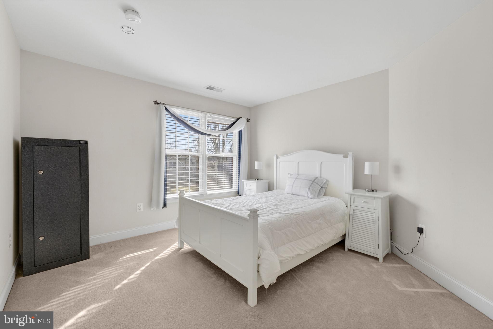 BELMONT COUNTRY CLUB - Residential