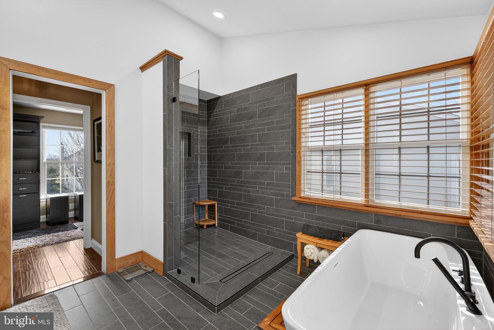 BELMONT COUNTRY CLUB - Residential