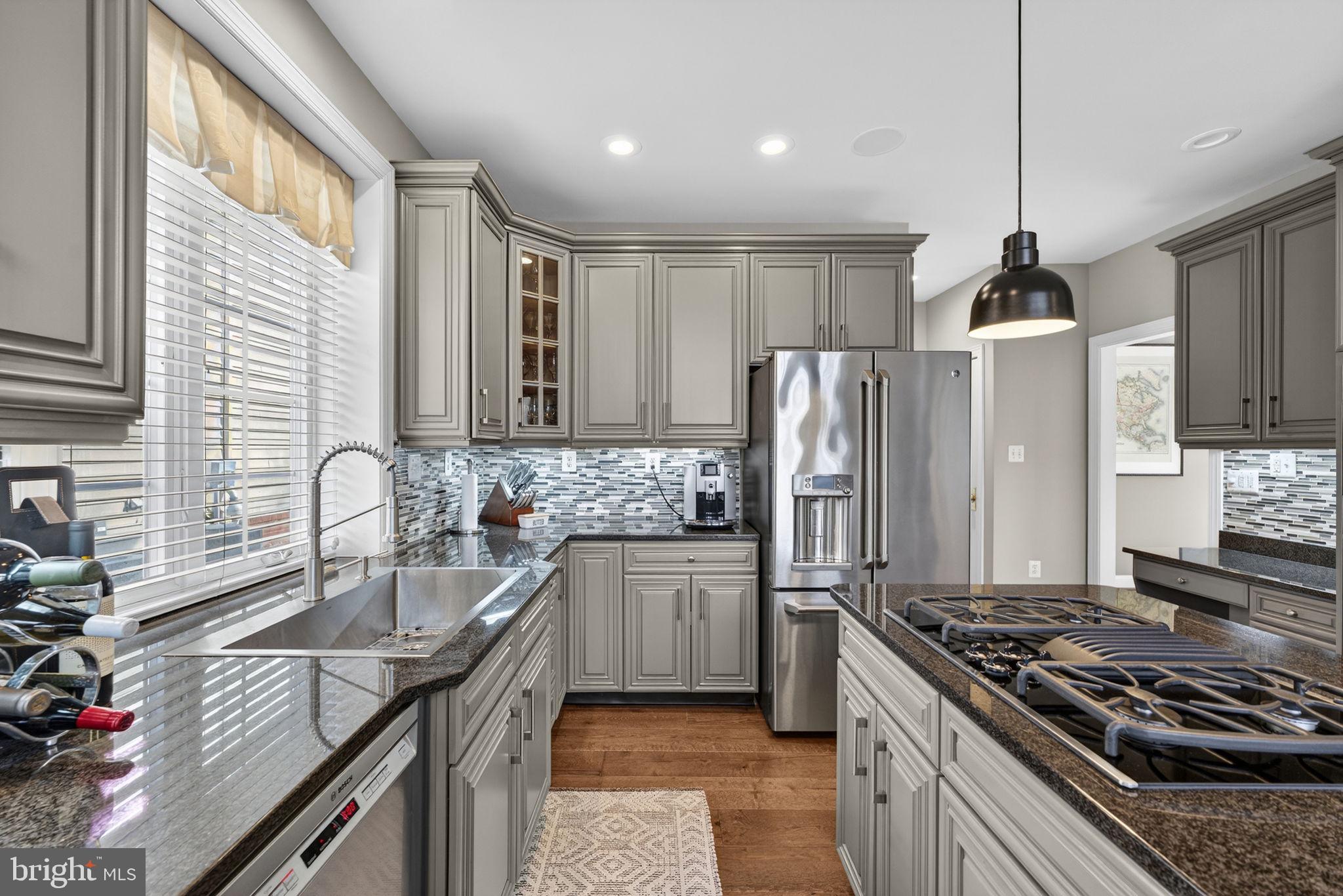 BELMONT COUNTRY CLUB - Residential