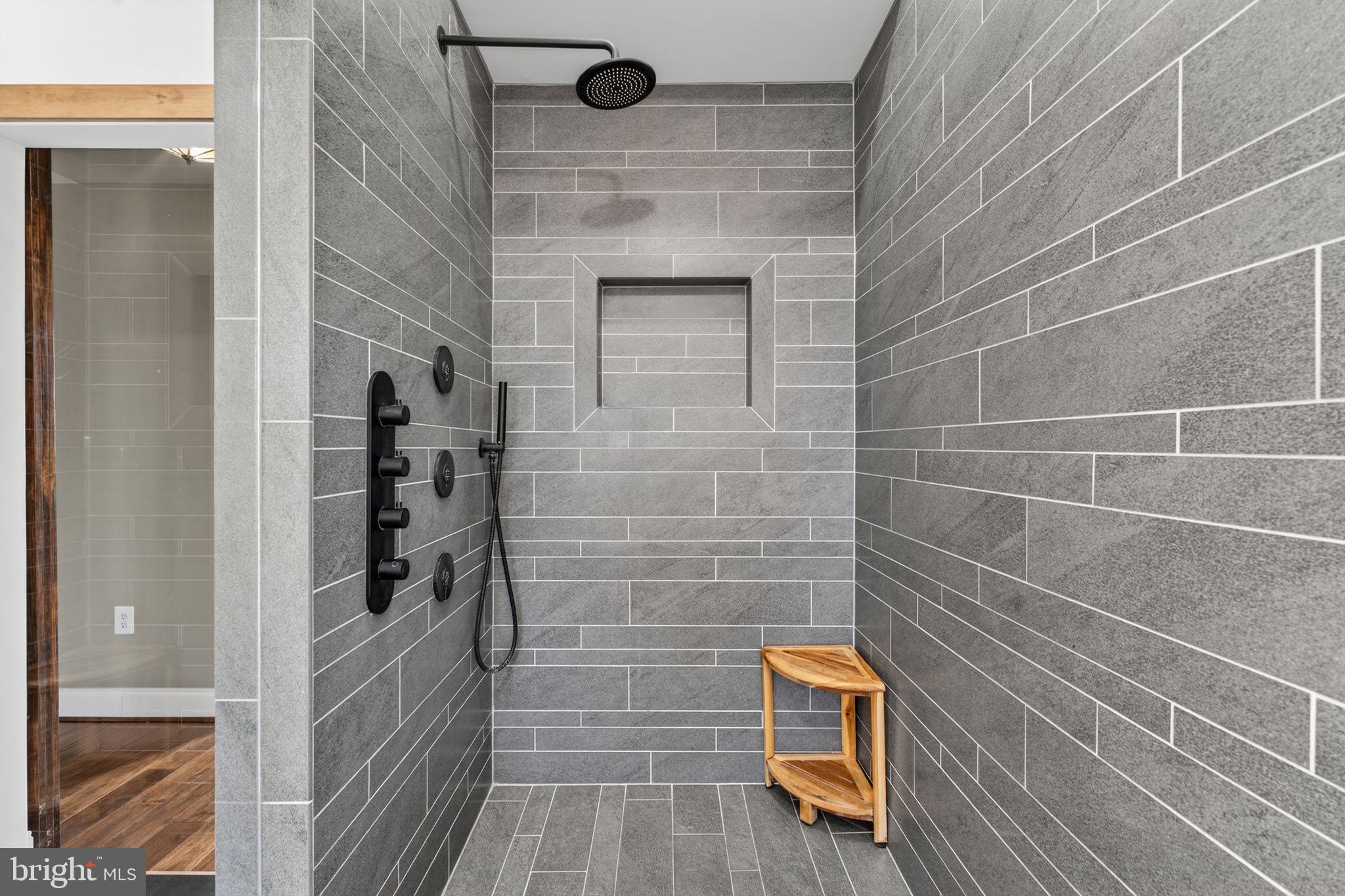 BELMONT COUNTRY CLUB - Residential