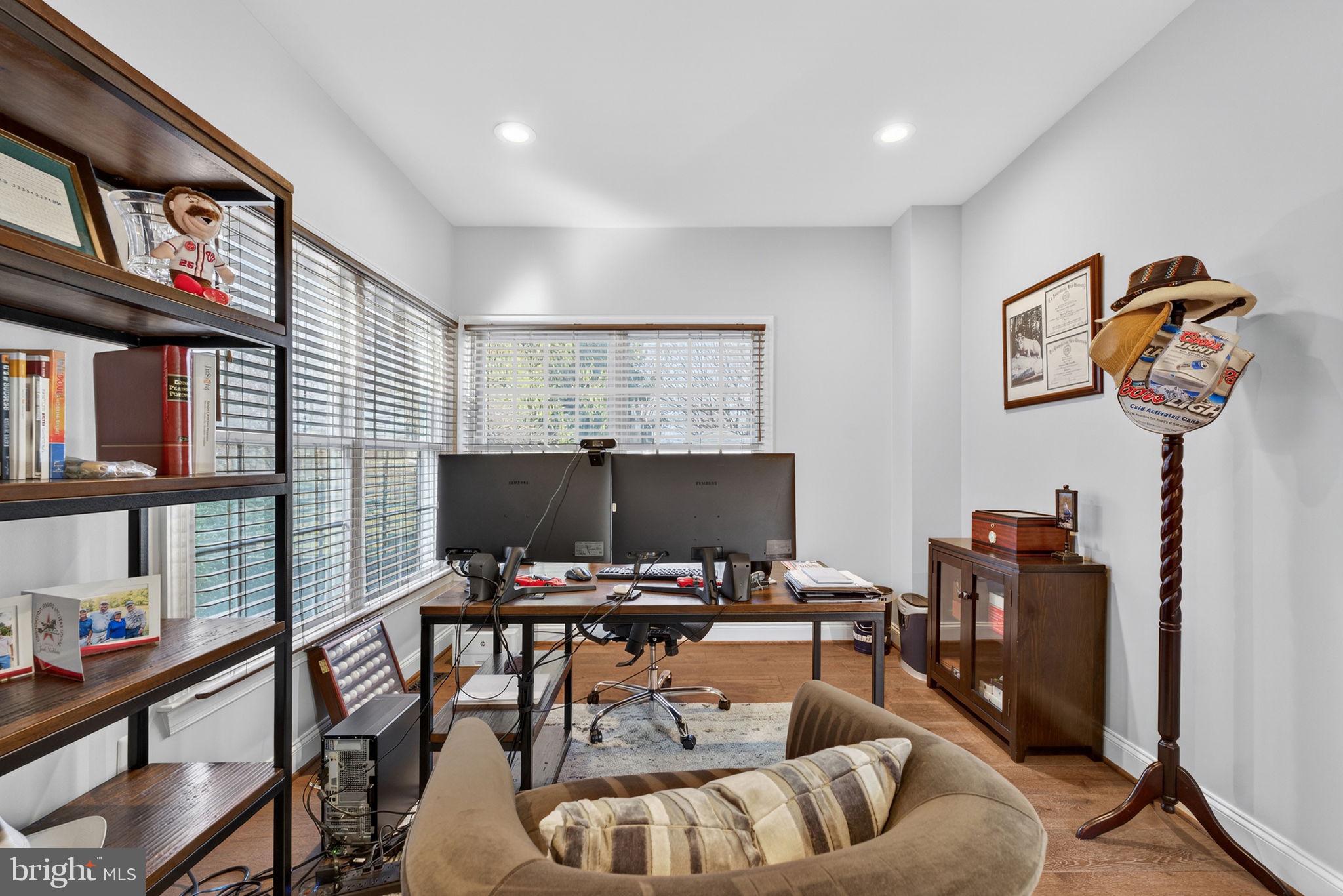 BELMONT COUNTRY CLUB - Residential