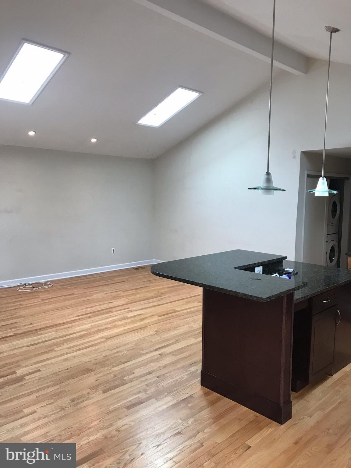 EASTPORT - Residential Lease