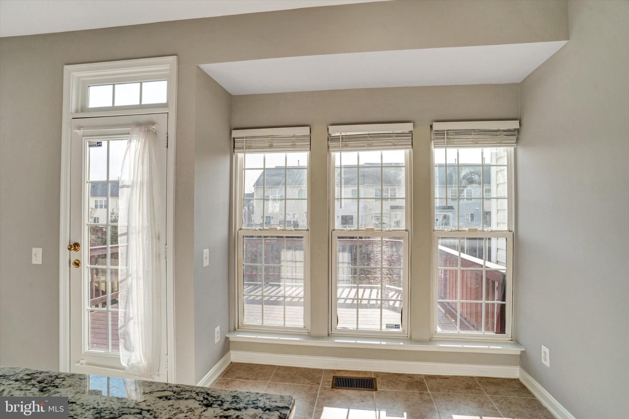 LOUDOUN PARKWAY CENTER - Residential Lease