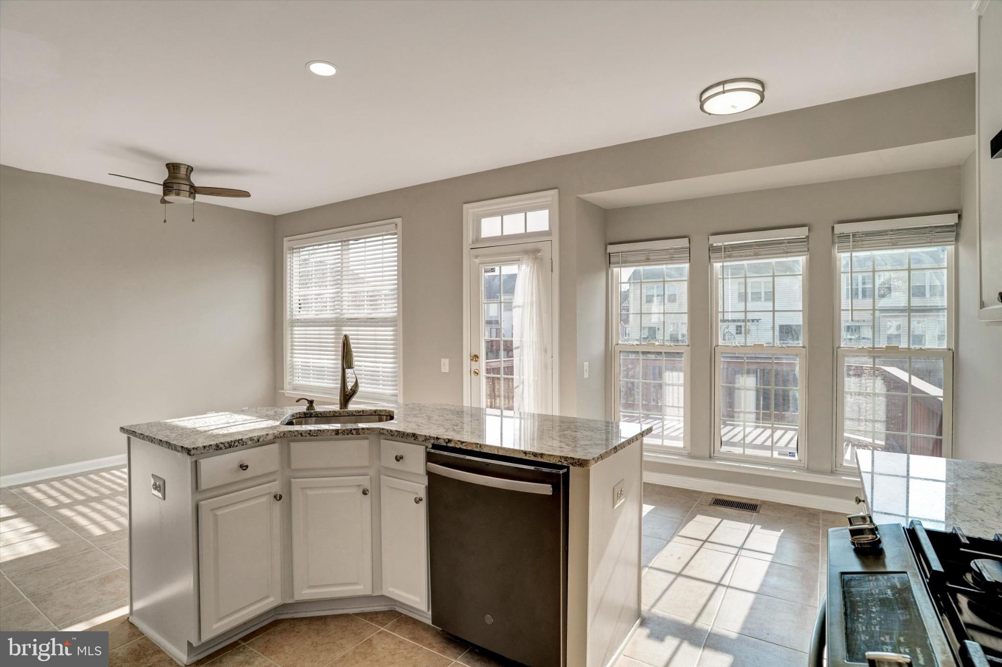 LOUDOUN PARKWAY CENTER - Residential Lease