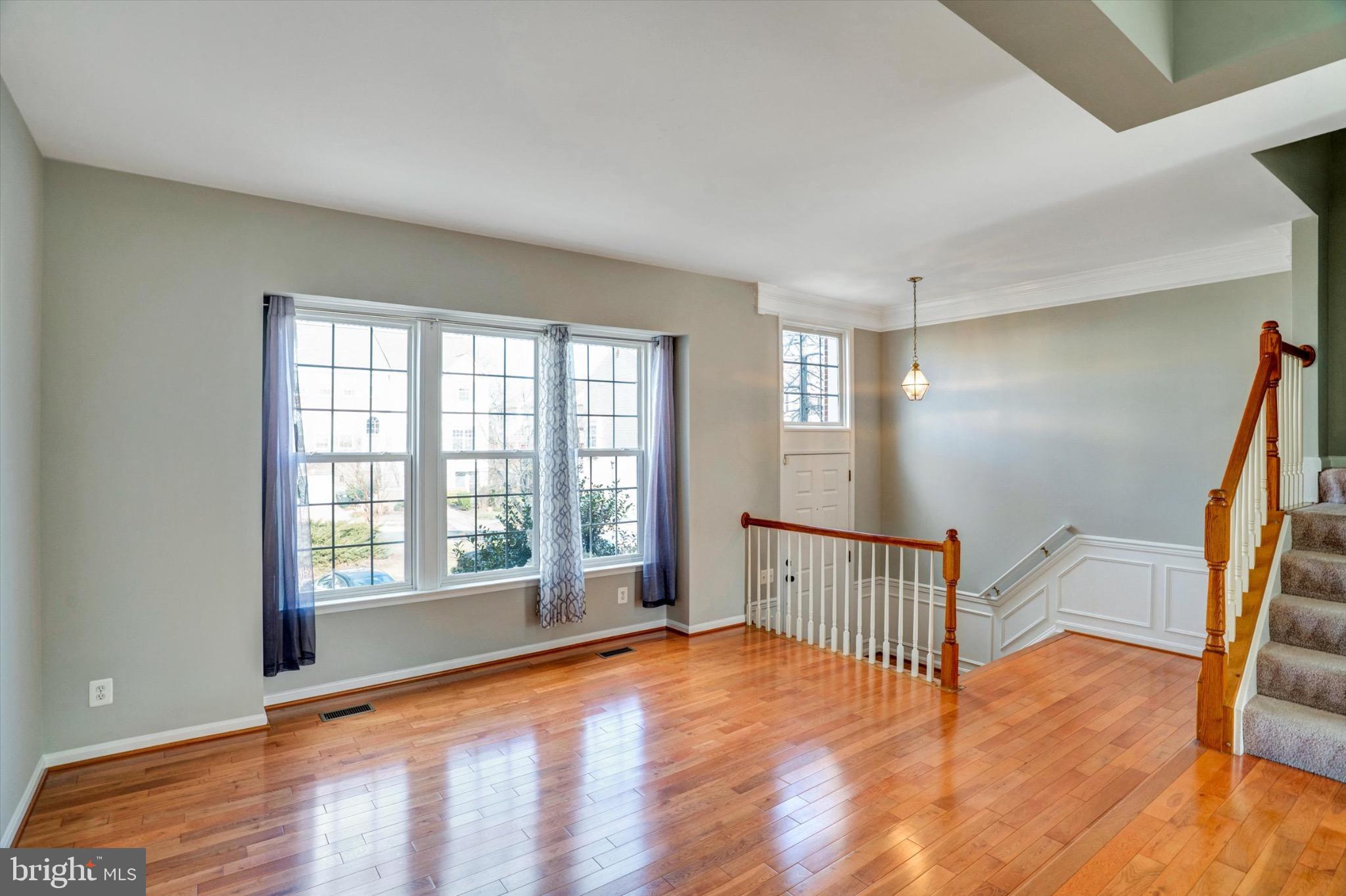 LOUDOUN PARKWAY CENTER - Residential Lease