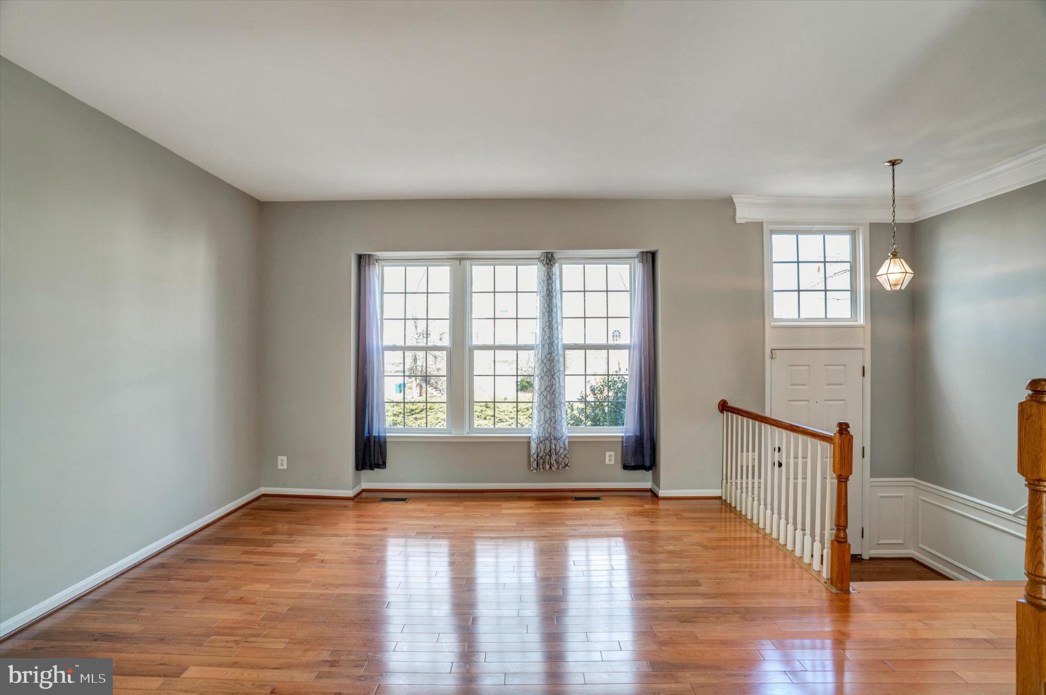 LOUDOUN PARKWAY CENTER - Residential Lease