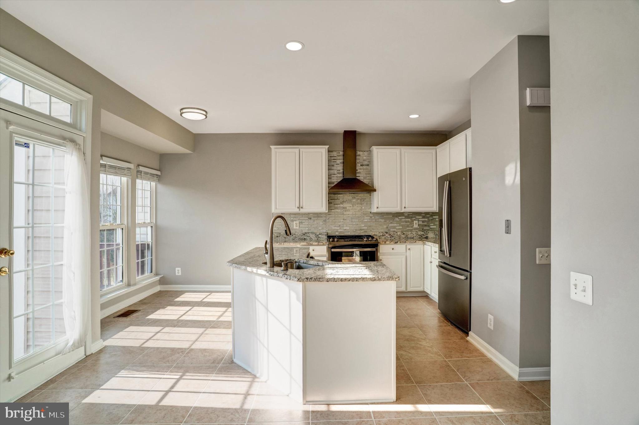 LOUDOUN PARKWAY CENTER - Residential Lease