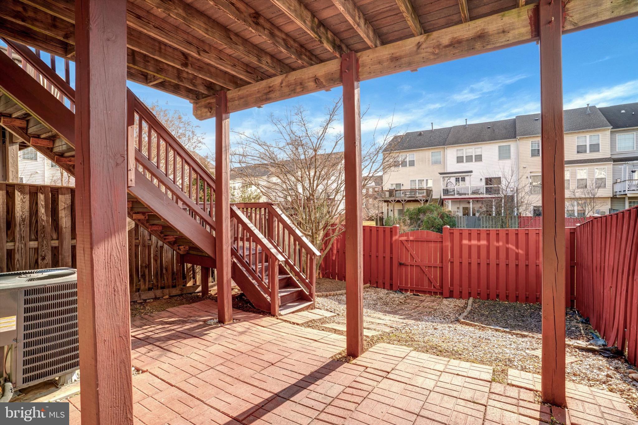 LOUDOUN PARKWAY CENTER - Residential Lease