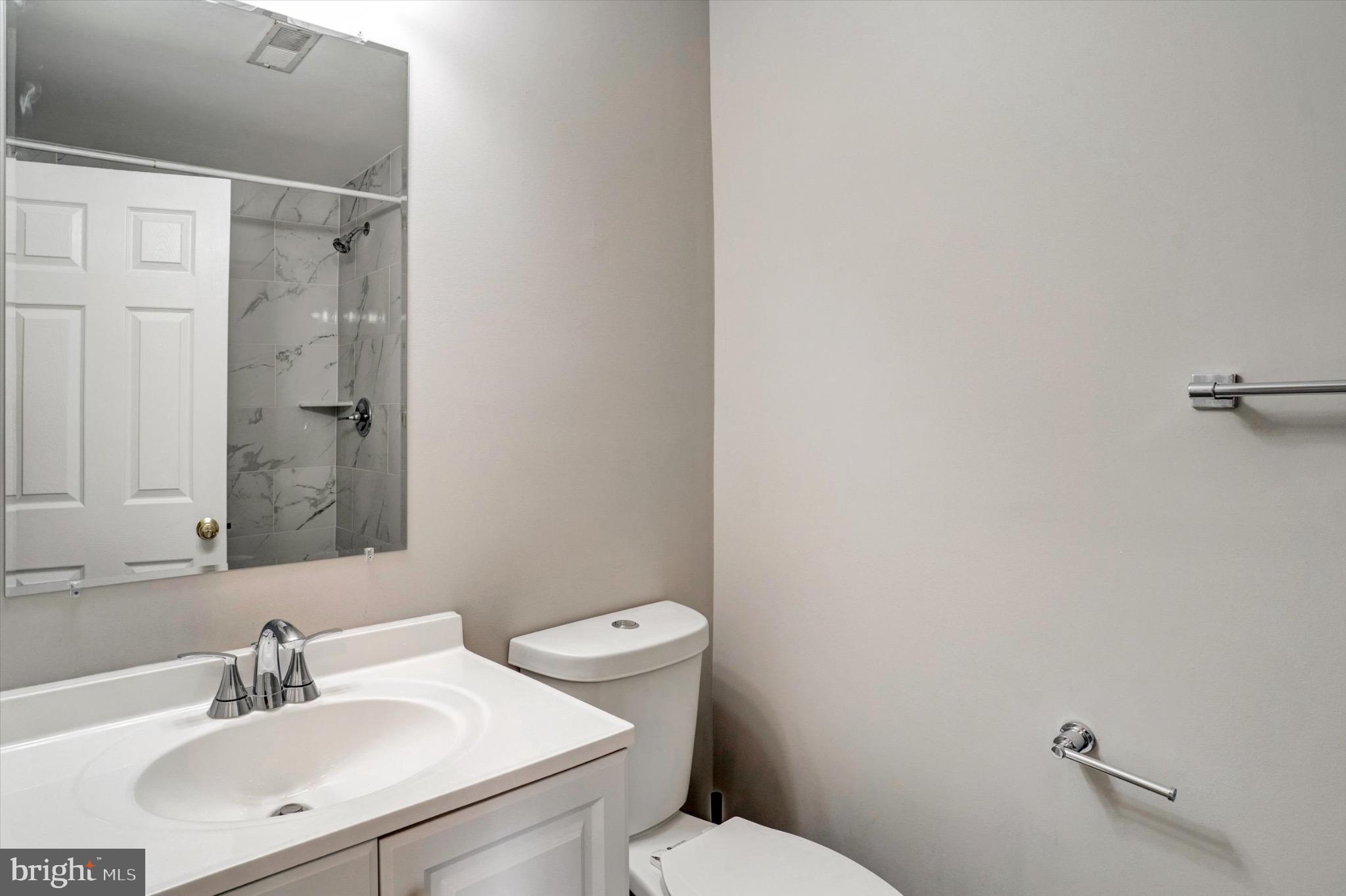 LOUDOUN PARKWAY CENTER - Residential Lease