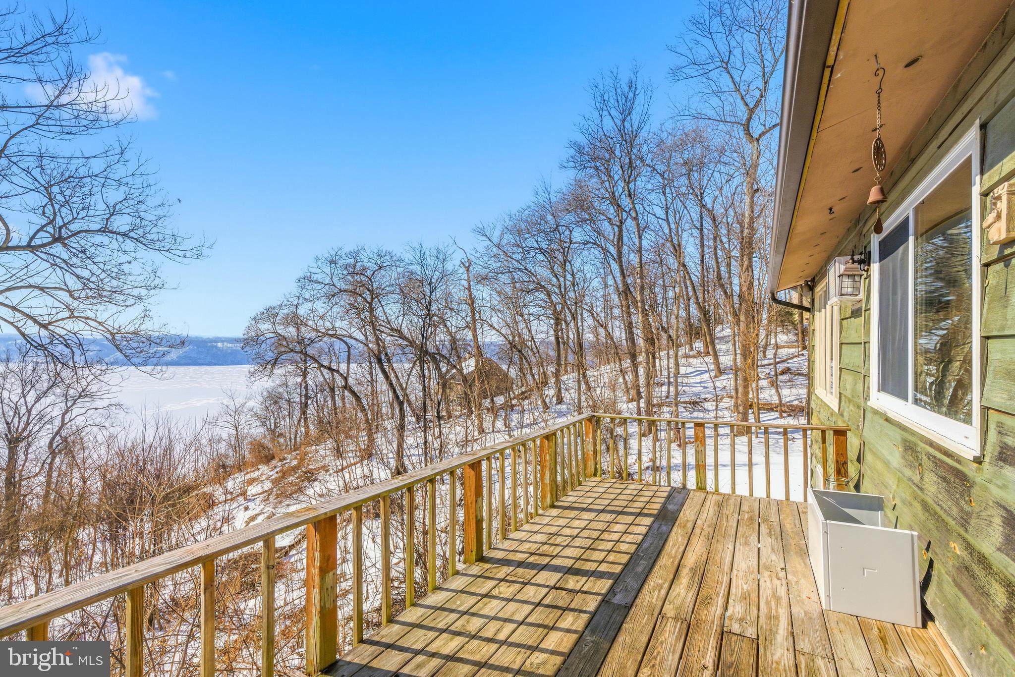 1826 RIVERVUE DRIVE N