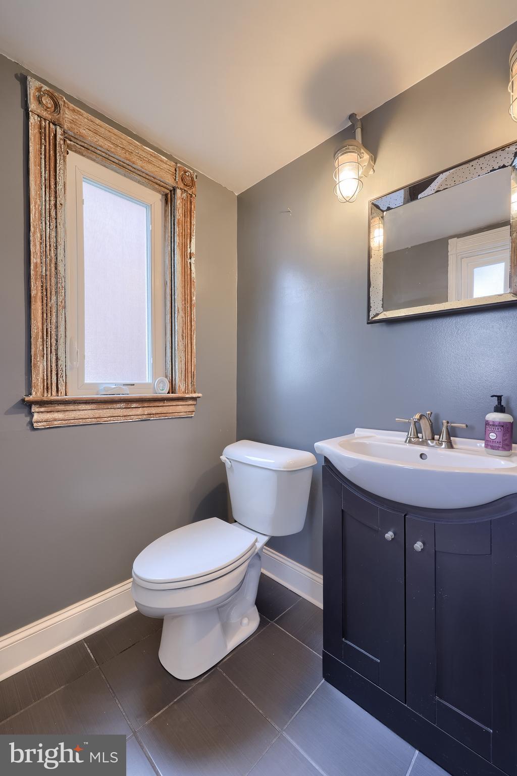 CHESTNUT HILL - Residential