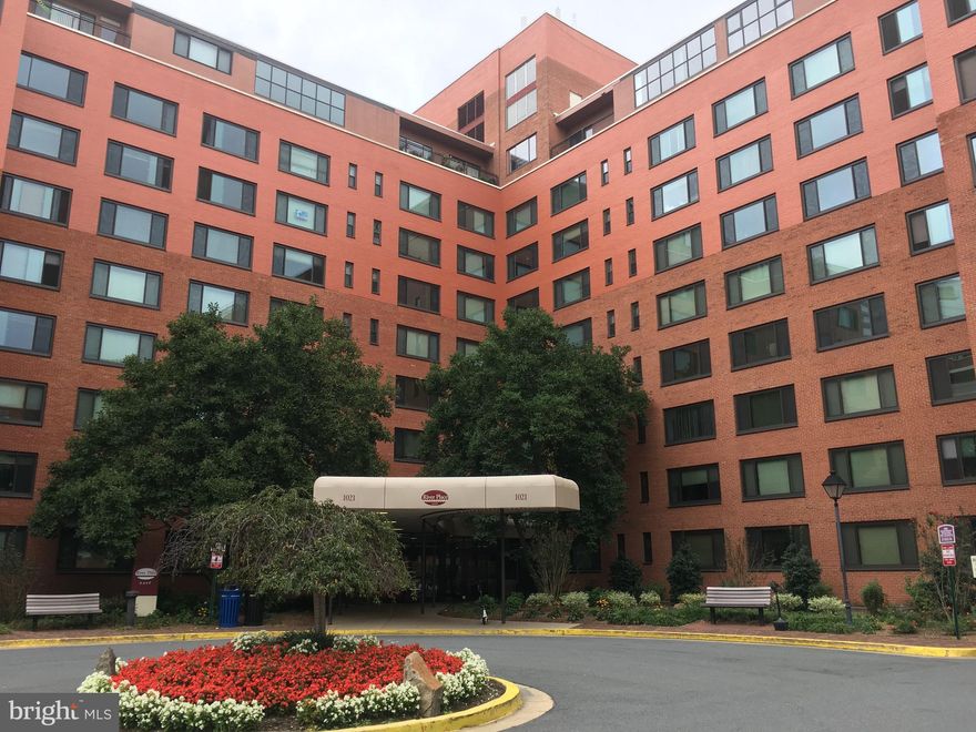 Investment opportunity to own property in the heart of Rosslyn and close to Amazon's National Landing. All utilities included in the low condo fee. Amenities include fitness center, swimming pool, kids playground, picnic area, gated community, security, front desk concierge, party room, two blocks from Rosslyn Metro (Orange, Blue, Silver lines). Please ask the gate house guard for parking instructions. Seller wants to sell all four properties listed (MLS#s: VAAR149940, VAAR149938, VAAR149934, VAAR149942) at the same time or around the same time frame for 1031 Exchange. Buyers may purchase one or more properties but the settlement date must be close to the other properties' settlement date.