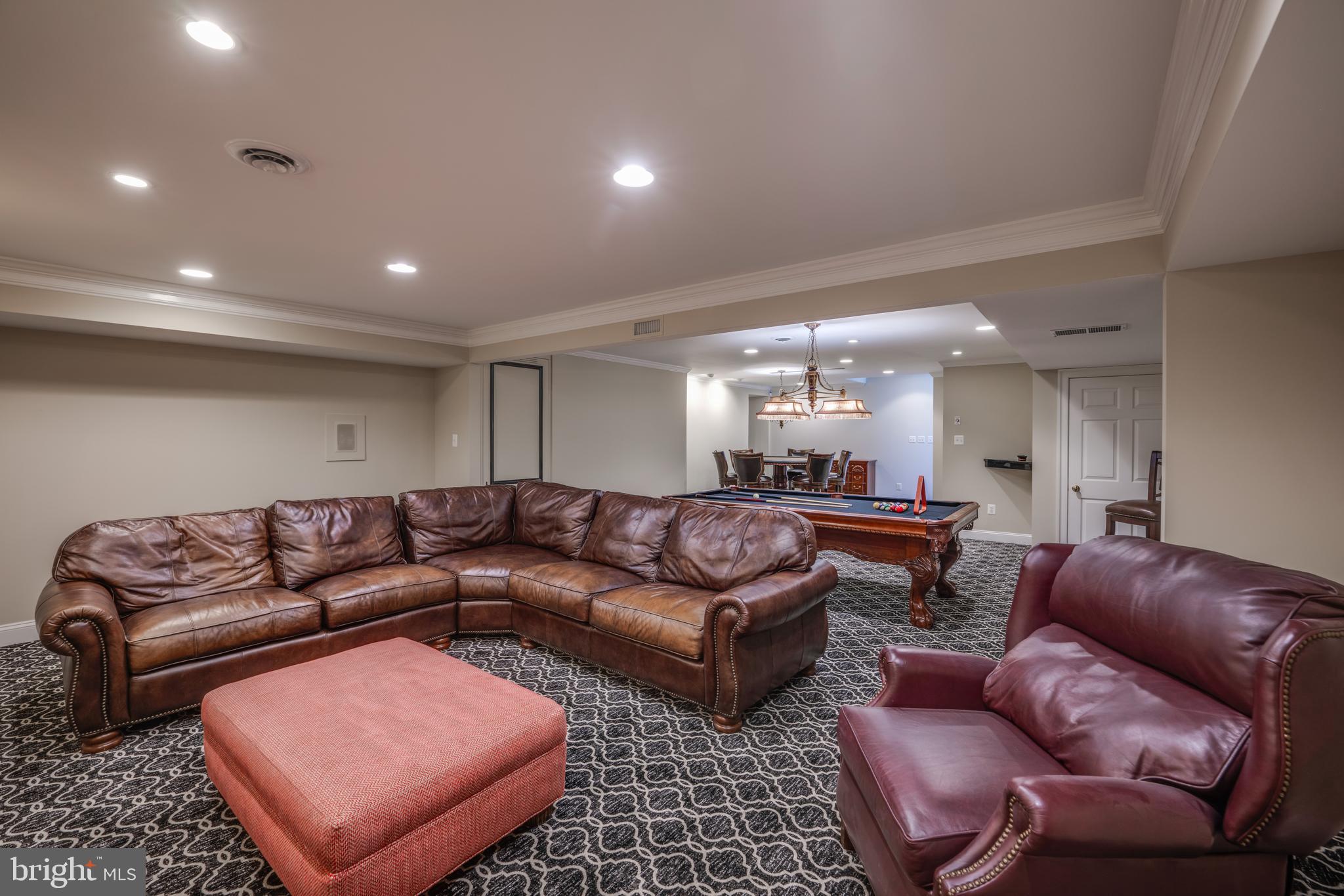 LUTHERVILLE - Residential