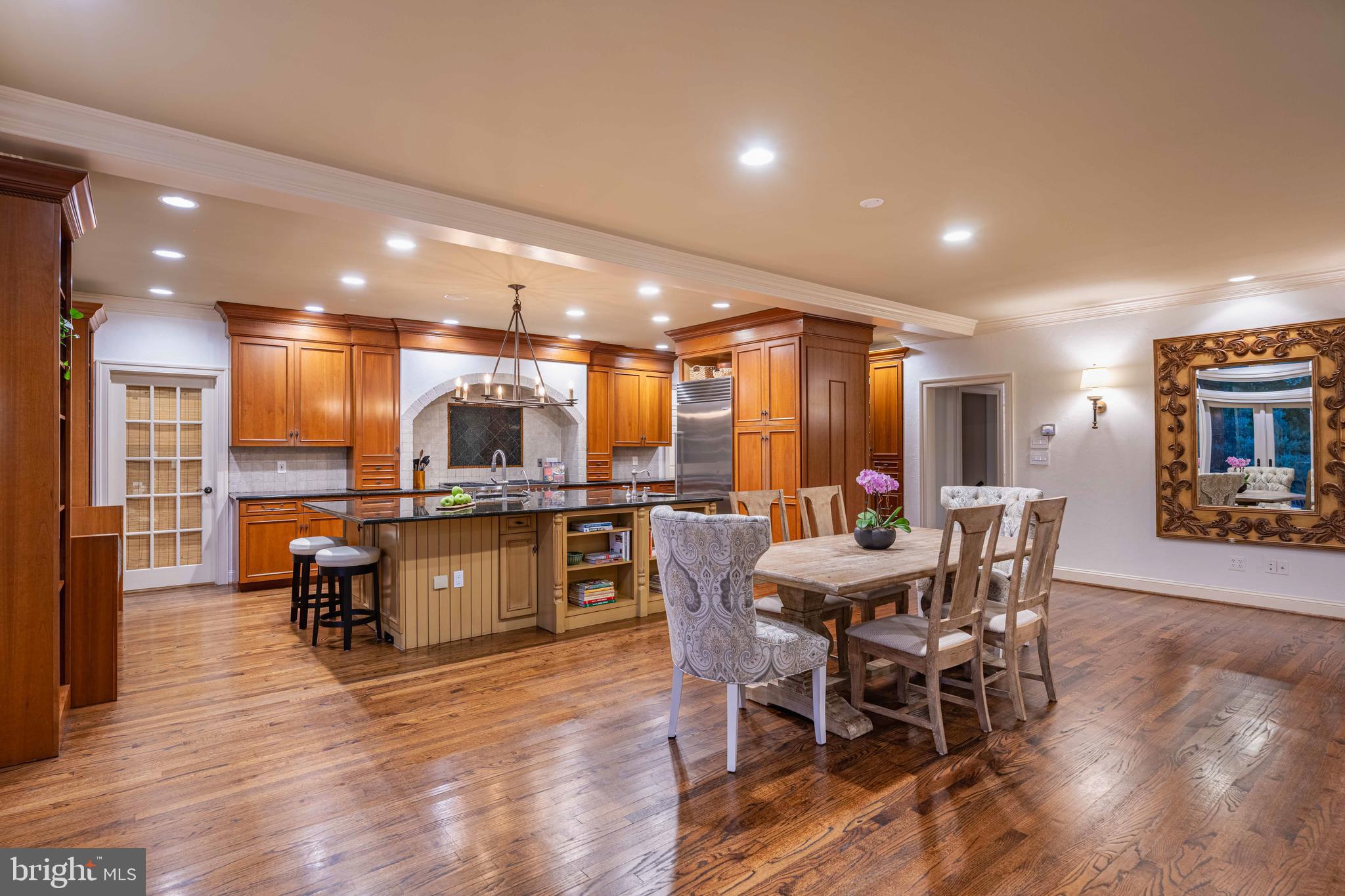 LUTHERVILLE - Residential