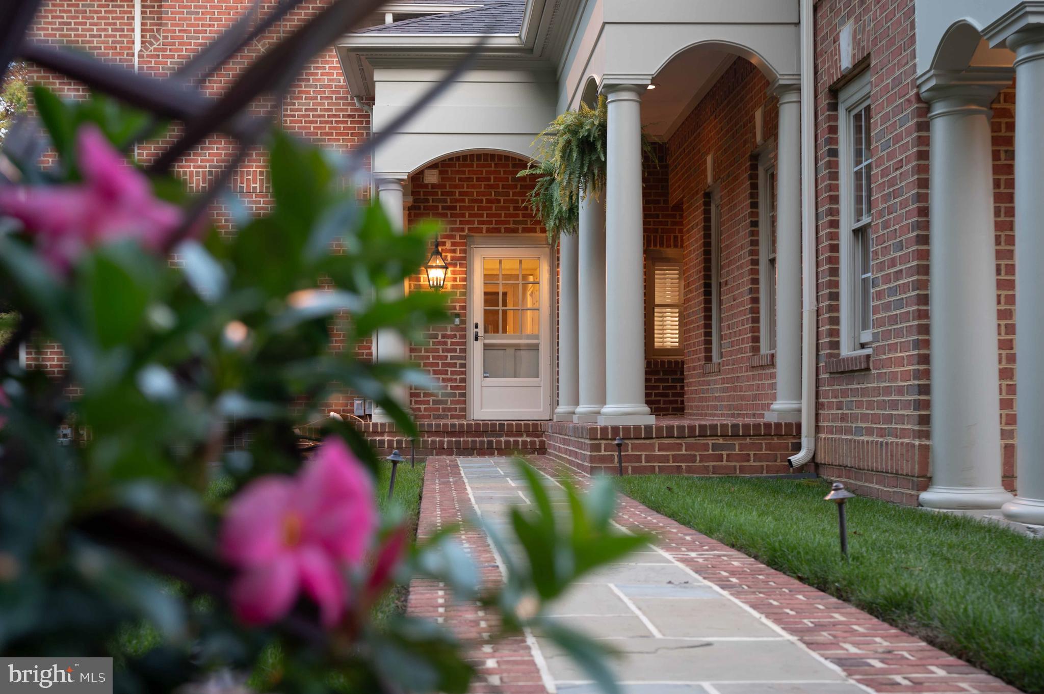 LUTHERVILLE - Residential