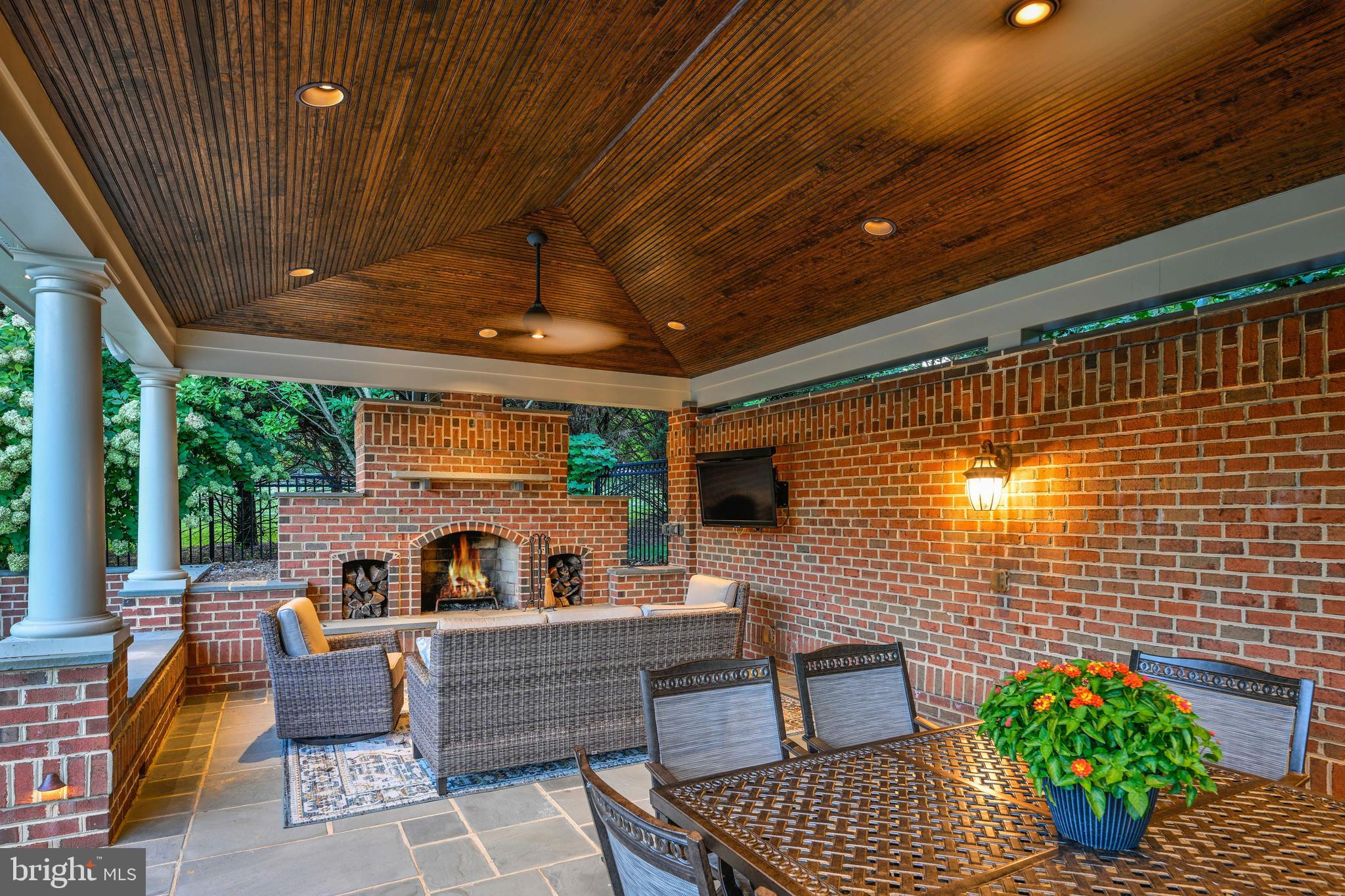 LUTHERVILLE - Residential