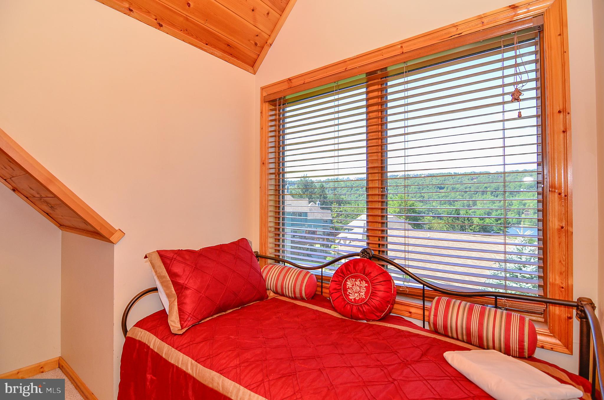 CEDAR VILLAGE - Residential