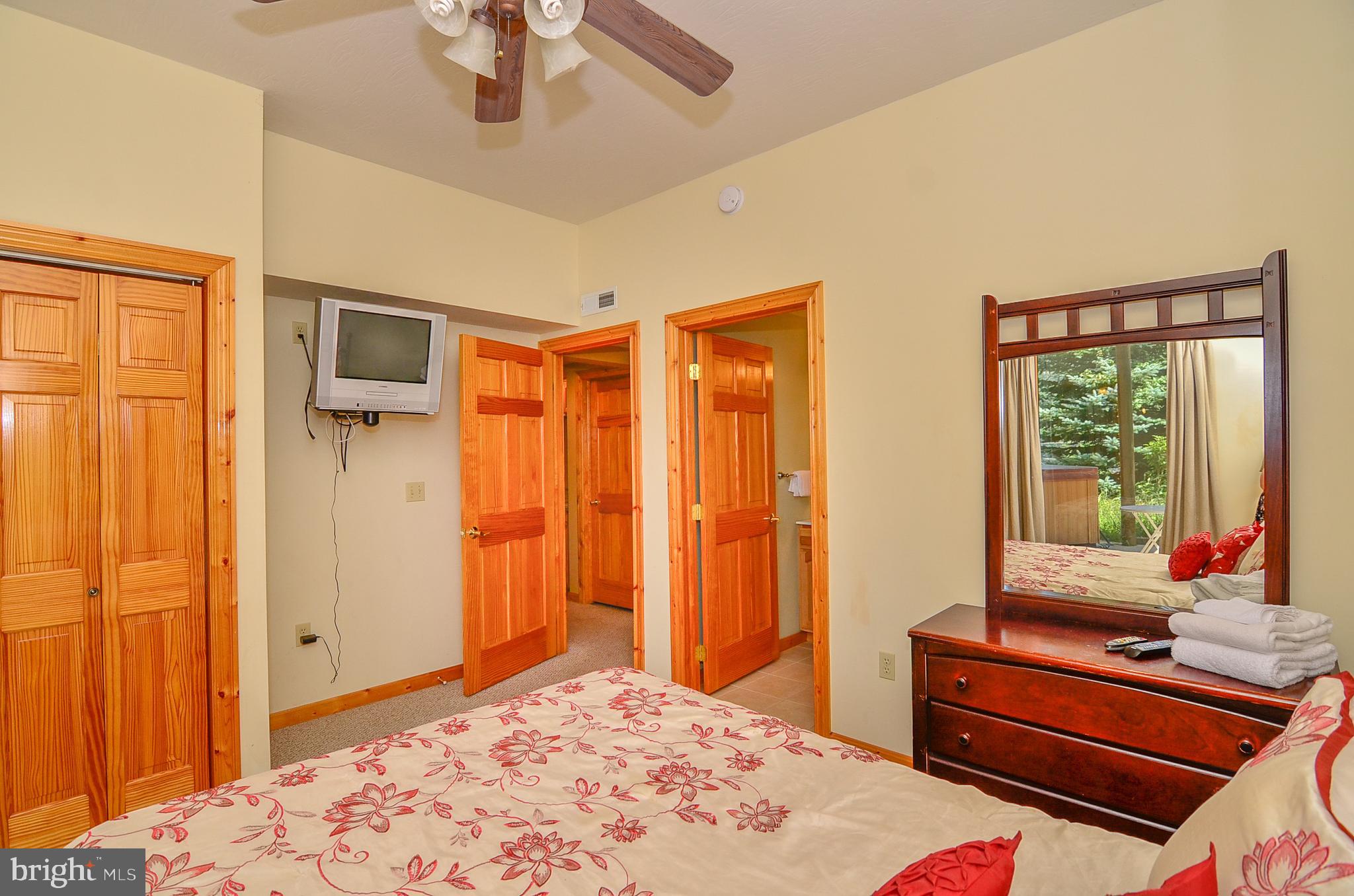 CEDAR VILLAGE - Residential