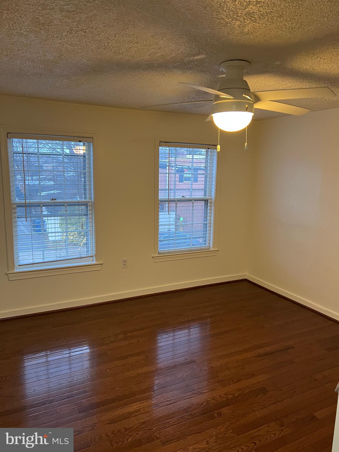 OLD TOWN - Residential Lease