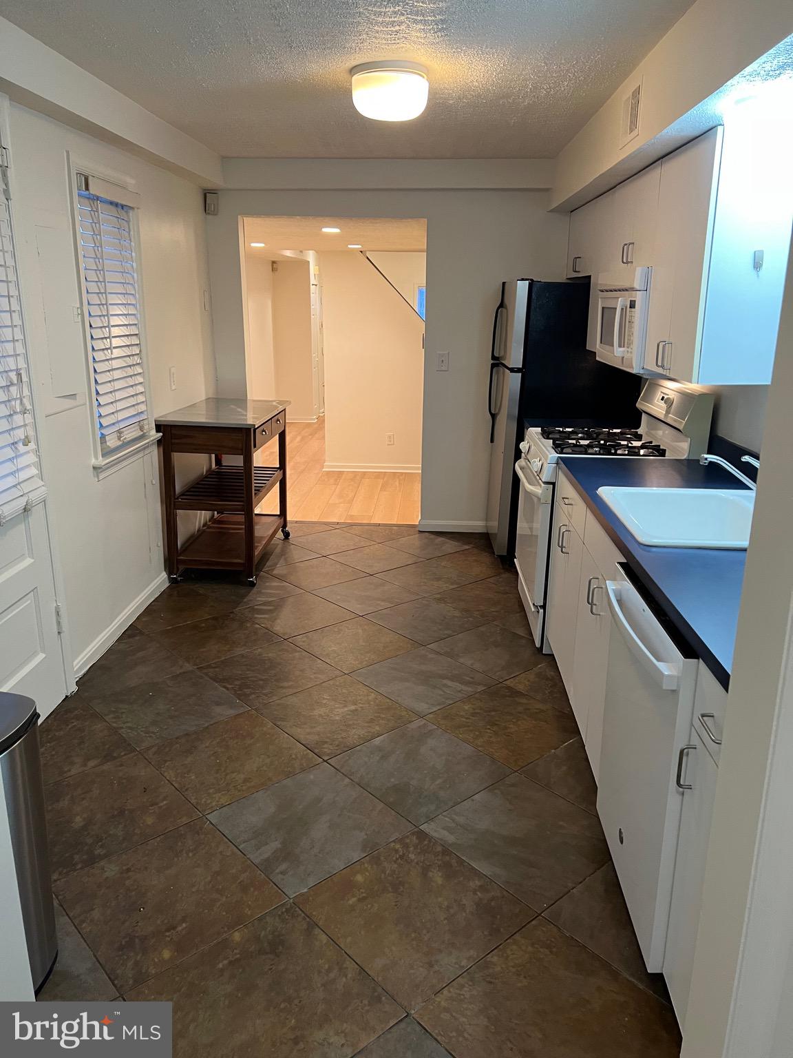 OLD TOWN - Residential Lease