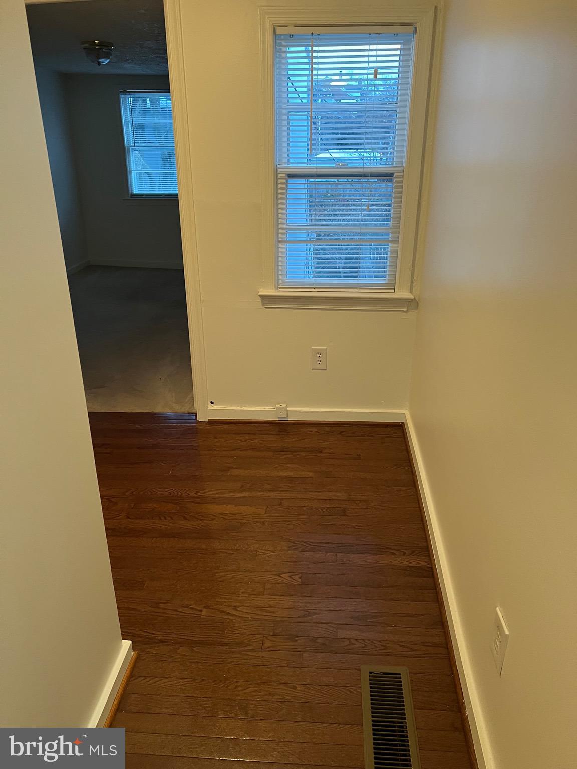 OLD TOWN - Residential Lease