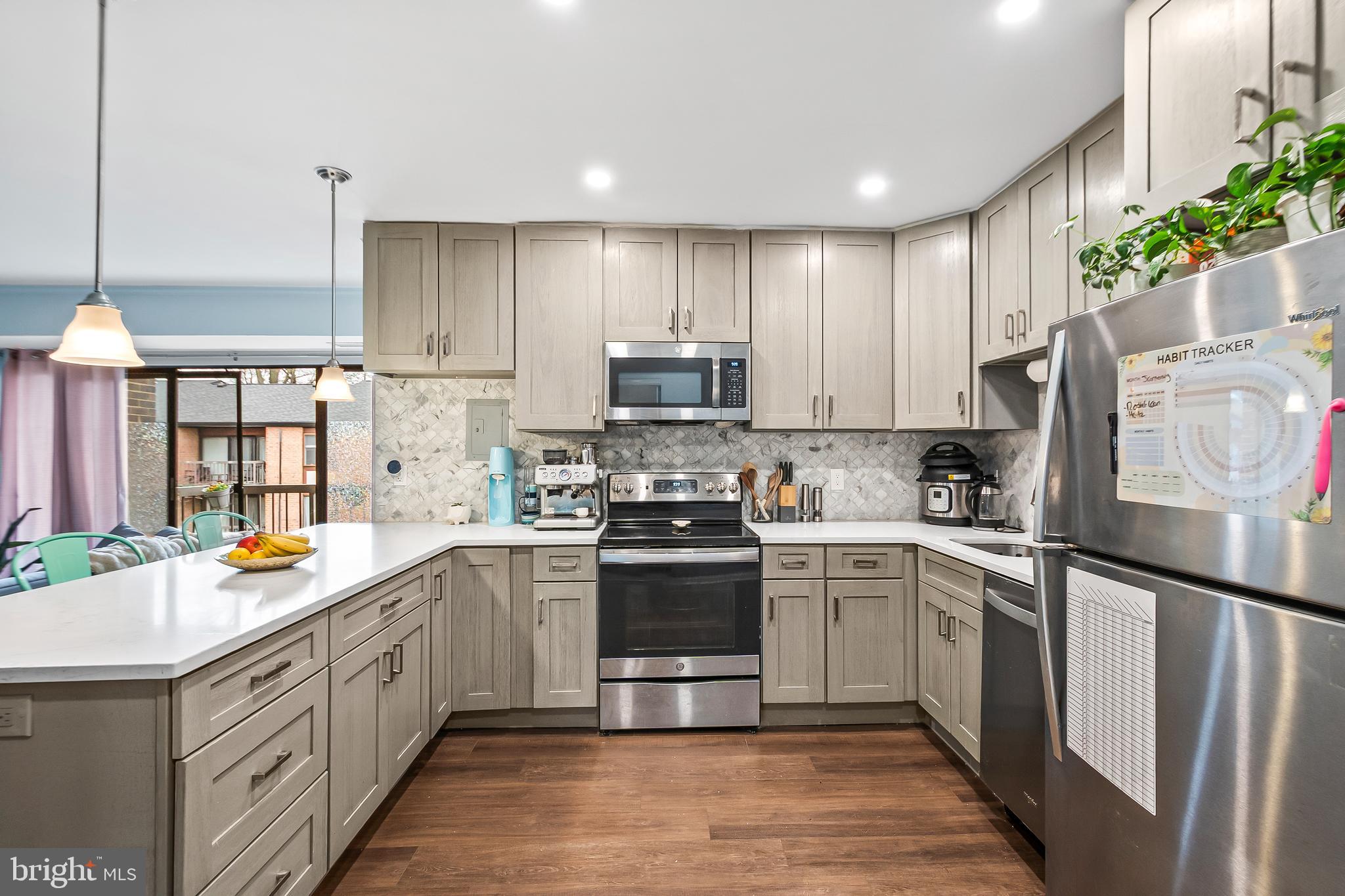 9704 KINGSBRIDGE DRIVE 304