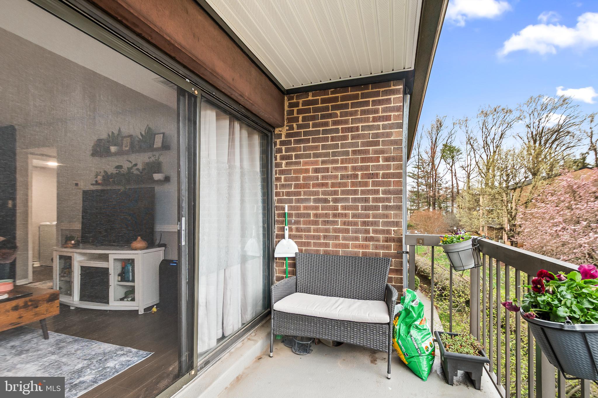 HAWTHORNE VILLAGE - Residential