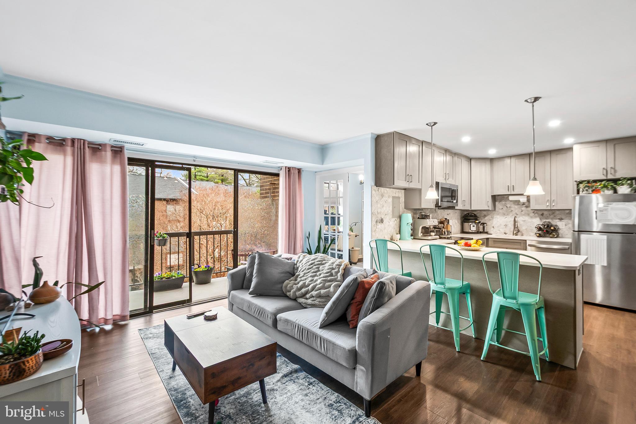 HAWTHORNE VILLAGE - Residential