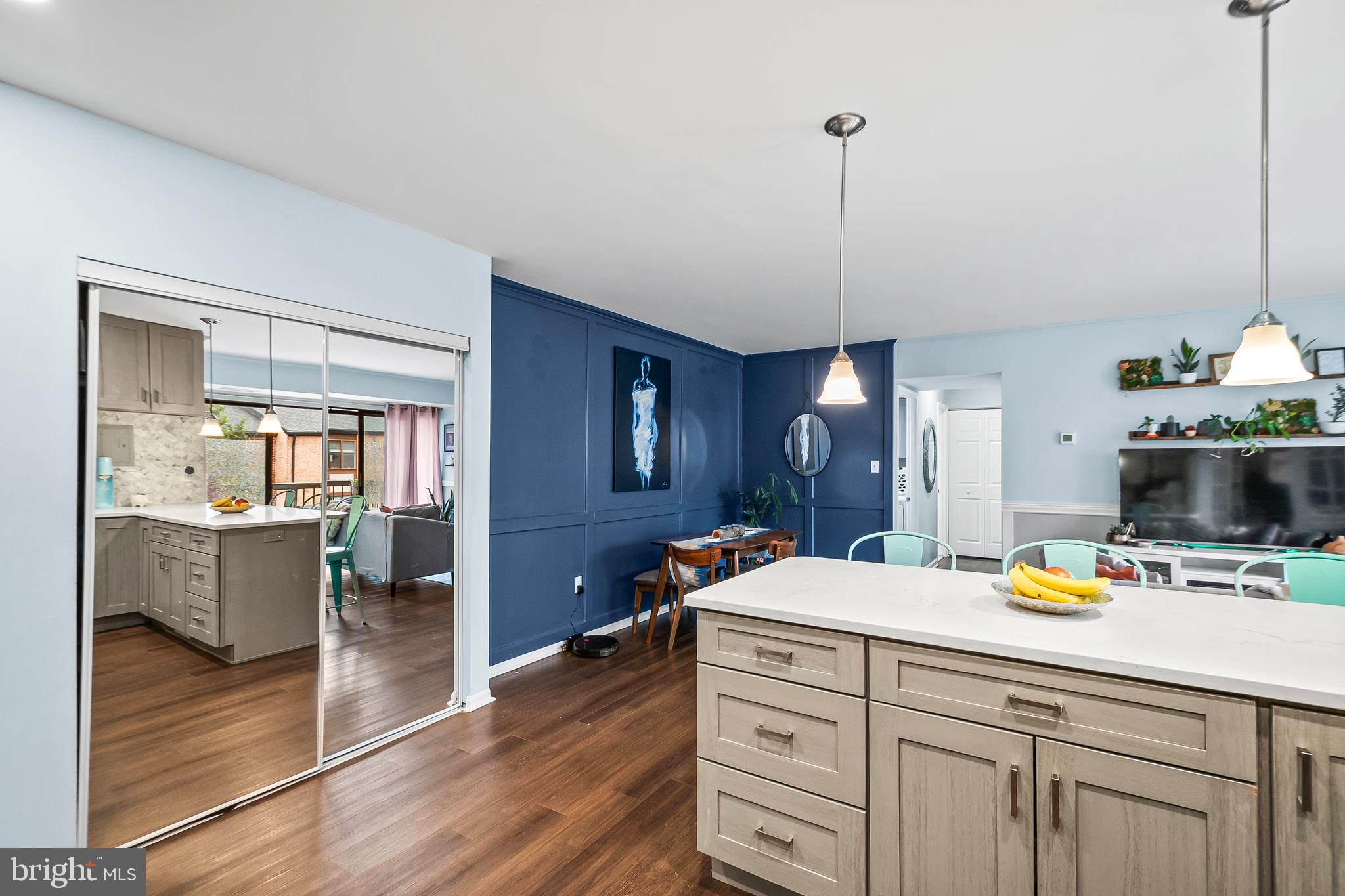 HAWTHORNE VILLAGE - Residential