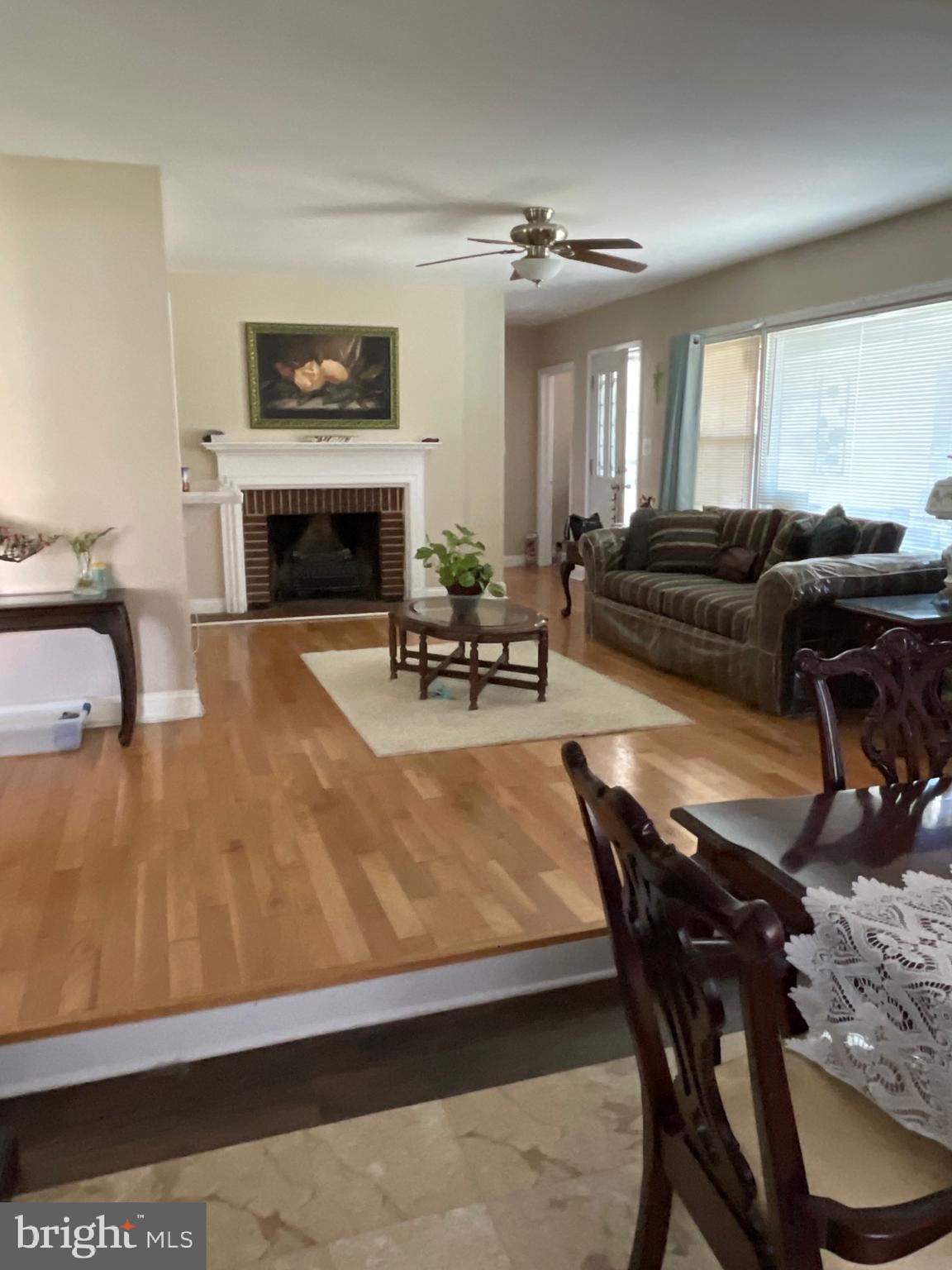 WINDSOR  MILL - Residential