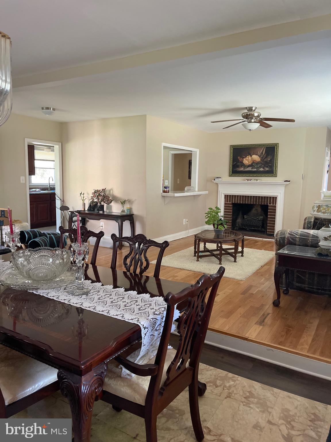 WINDSOR  MILL - Residential