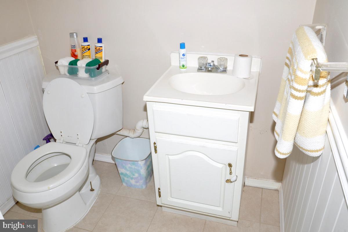 WINDSOR  MILL - Residential