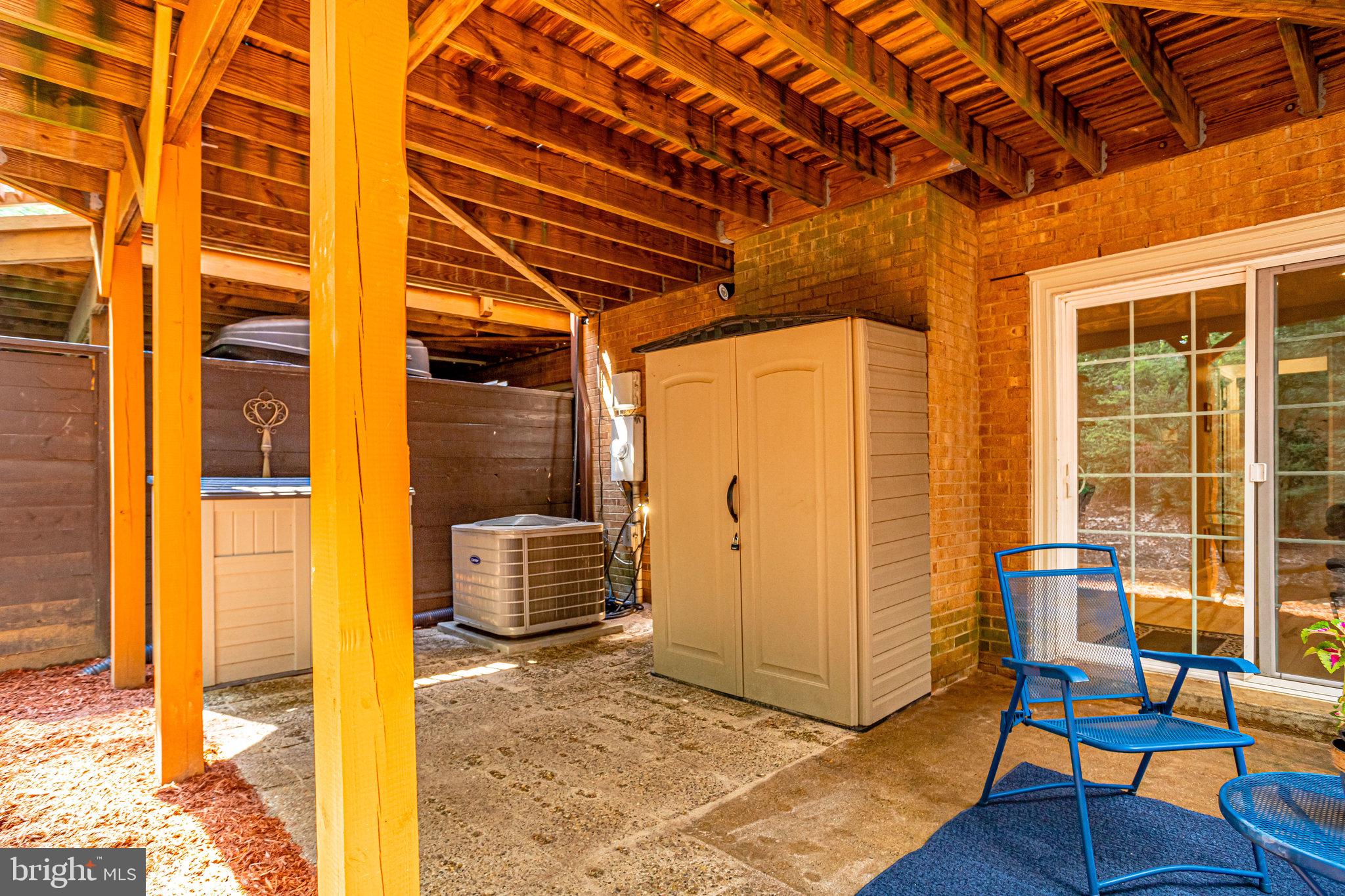 COVERED BRIDGE - Residential