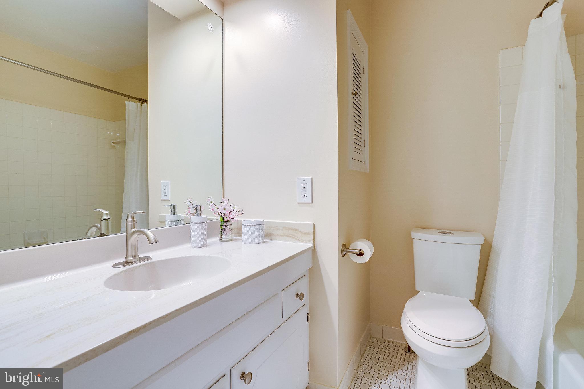 COVERED BRIDGE - Residential