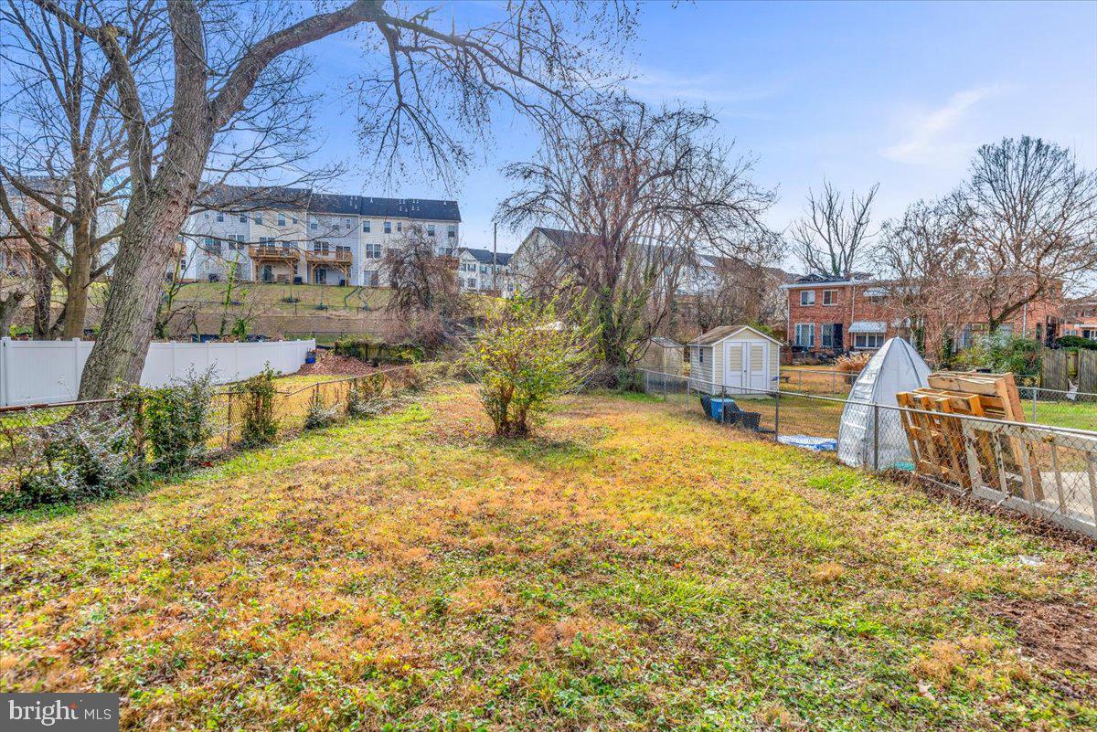 EAST MEADOWS - Residential