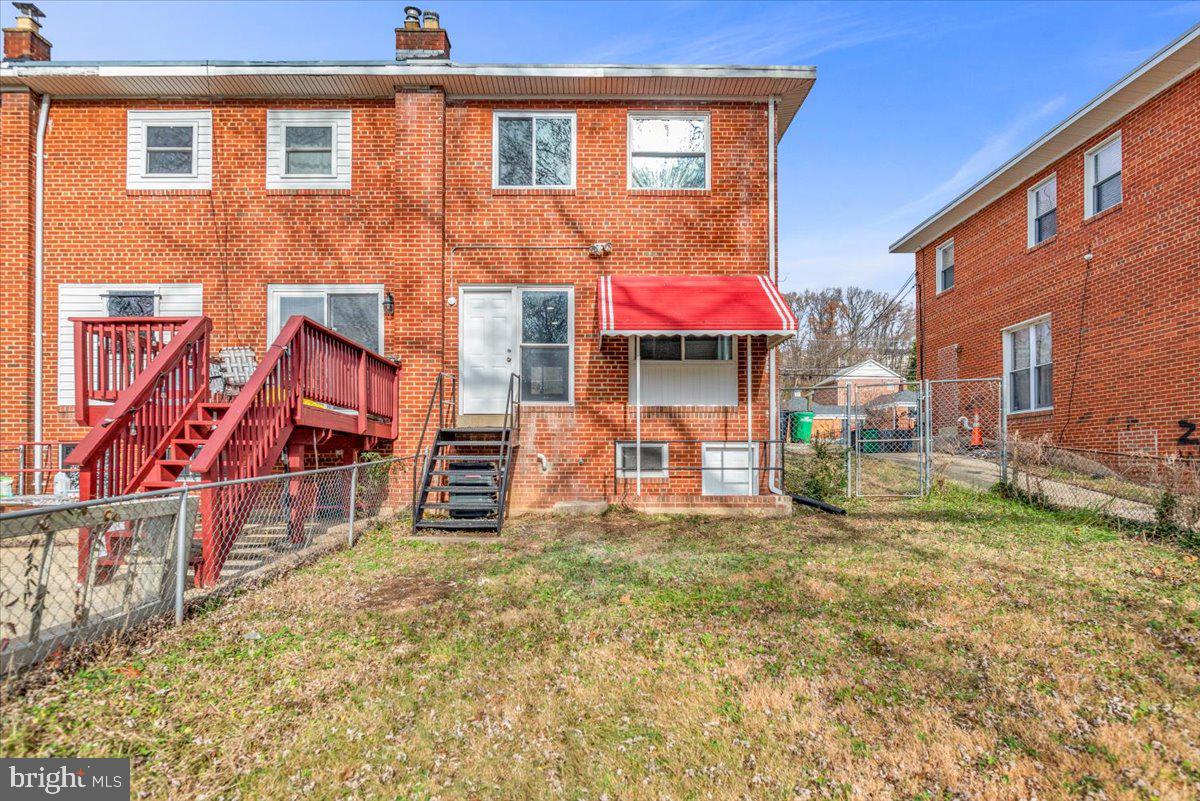 EAST MEADOWS - Residential