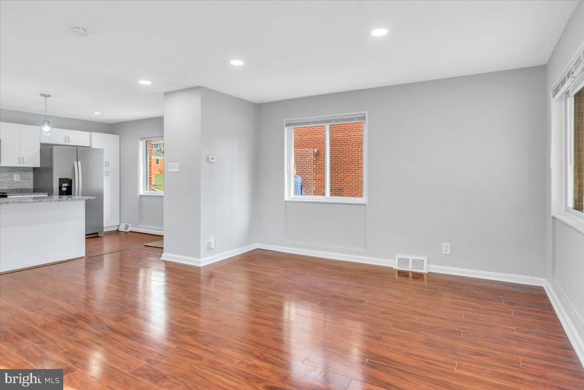 EAST MEADOWS - Residential