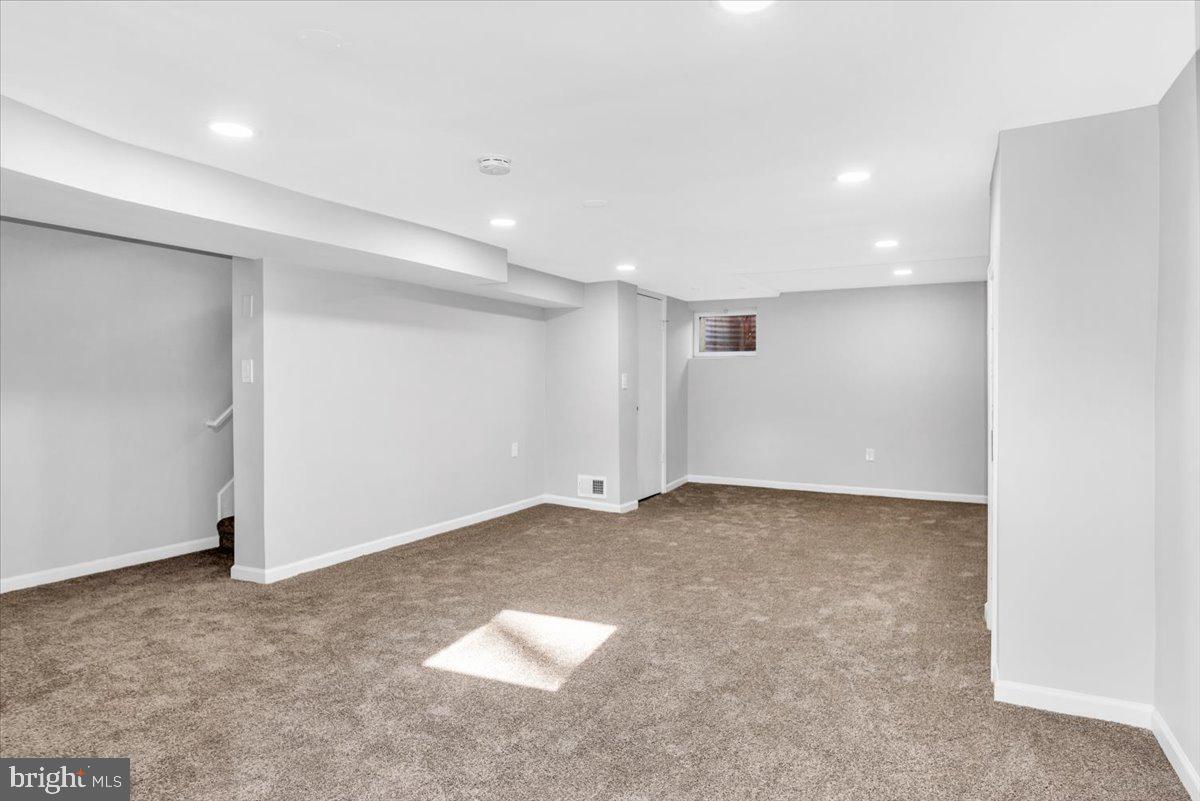 EAST MEADOWS - Residential