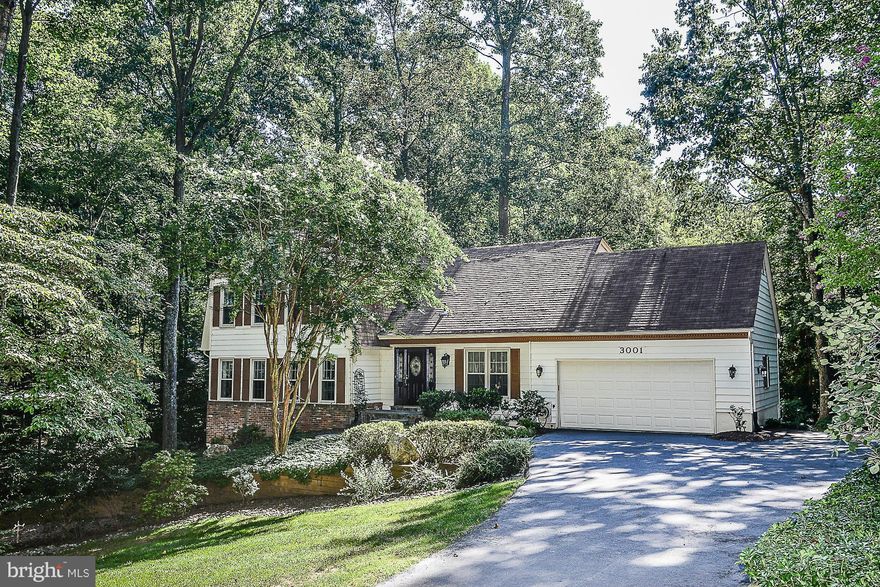 Price Reduction!! Fantastic colonial situated on a full acre of stunning landscaped wooded lot in sought-after Miller Heights. ML features gorgeous kitchen &sunken LR  w/ beautiful built-in bookcases. UL boast a spacious MBR w/ sitting rm, his & her closets, 3 addtnl BR, full BA & laundry rm. Walk out LL features Rec Room w/built-in, Den & full BA. Great sized Deck. Newer Hot water Heater.