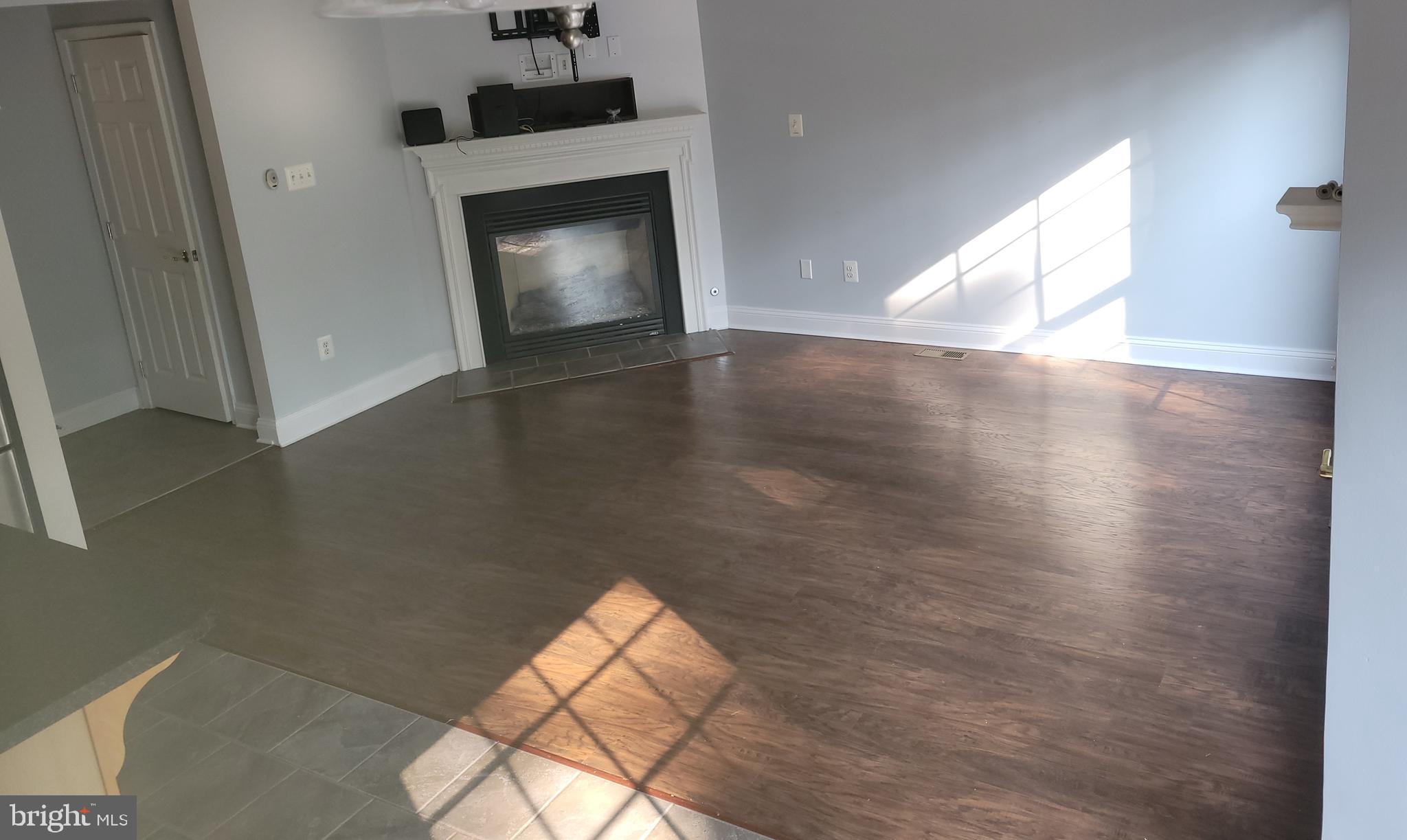 DAHLIA PARK OF WILDEWOOD - Residential Lease