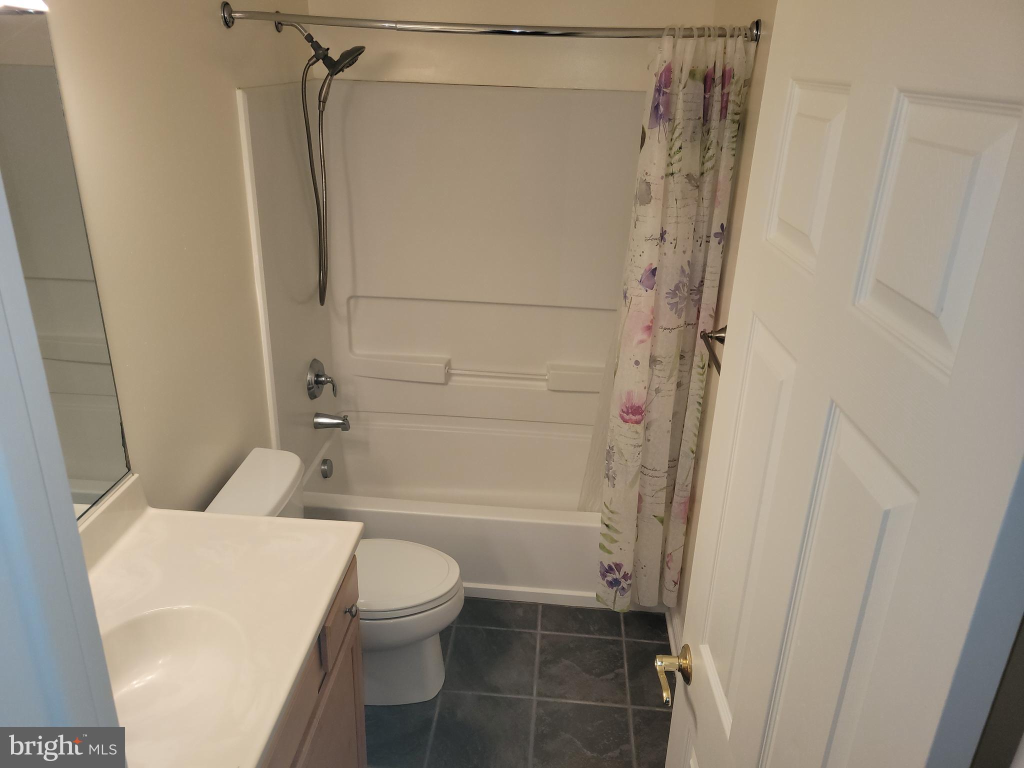 DAHLIA PARK OF WILDEWOOD - Residential Lease