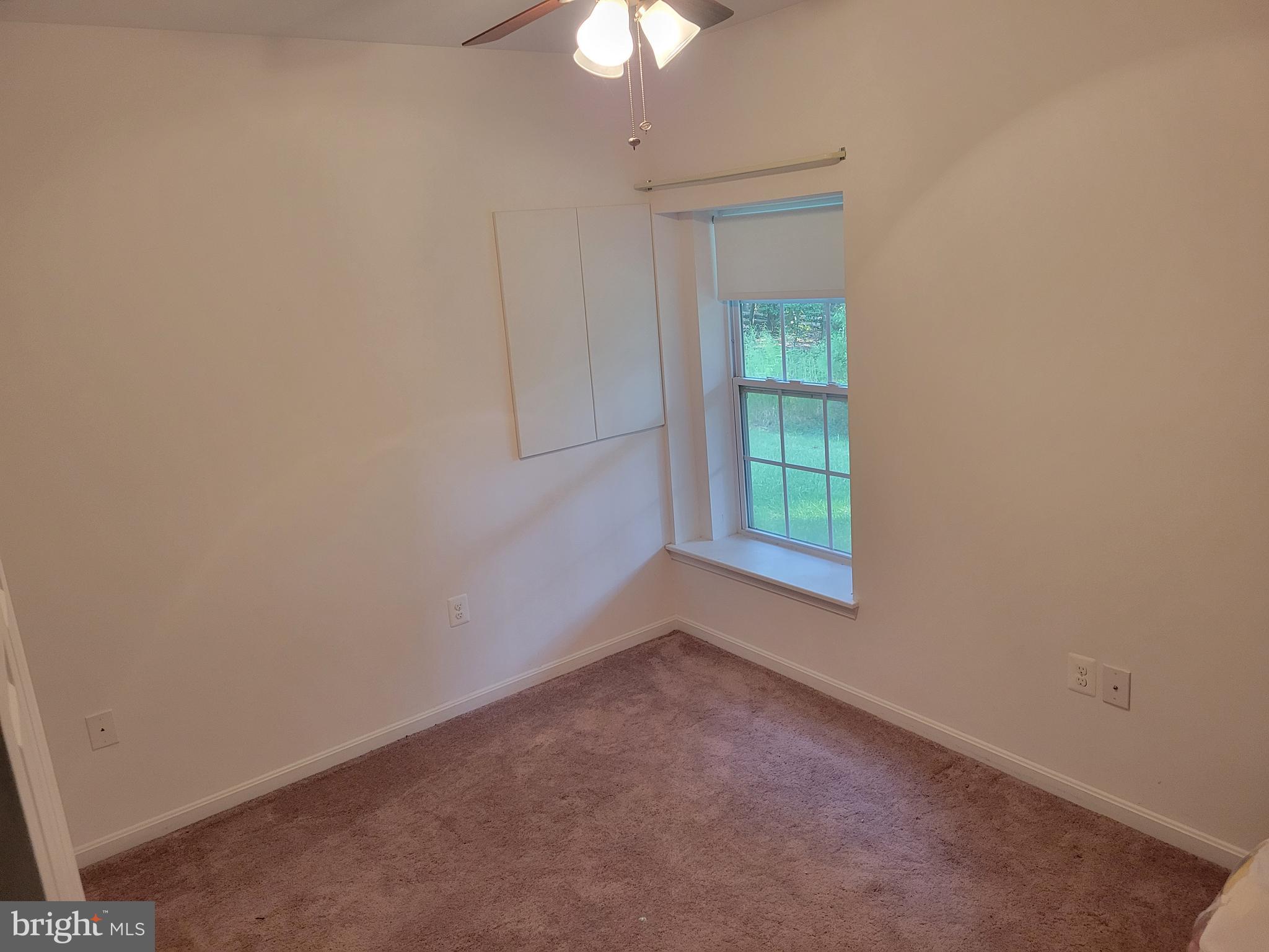 DAHLIA PARK OF WILDEWOOD - Residential Lease