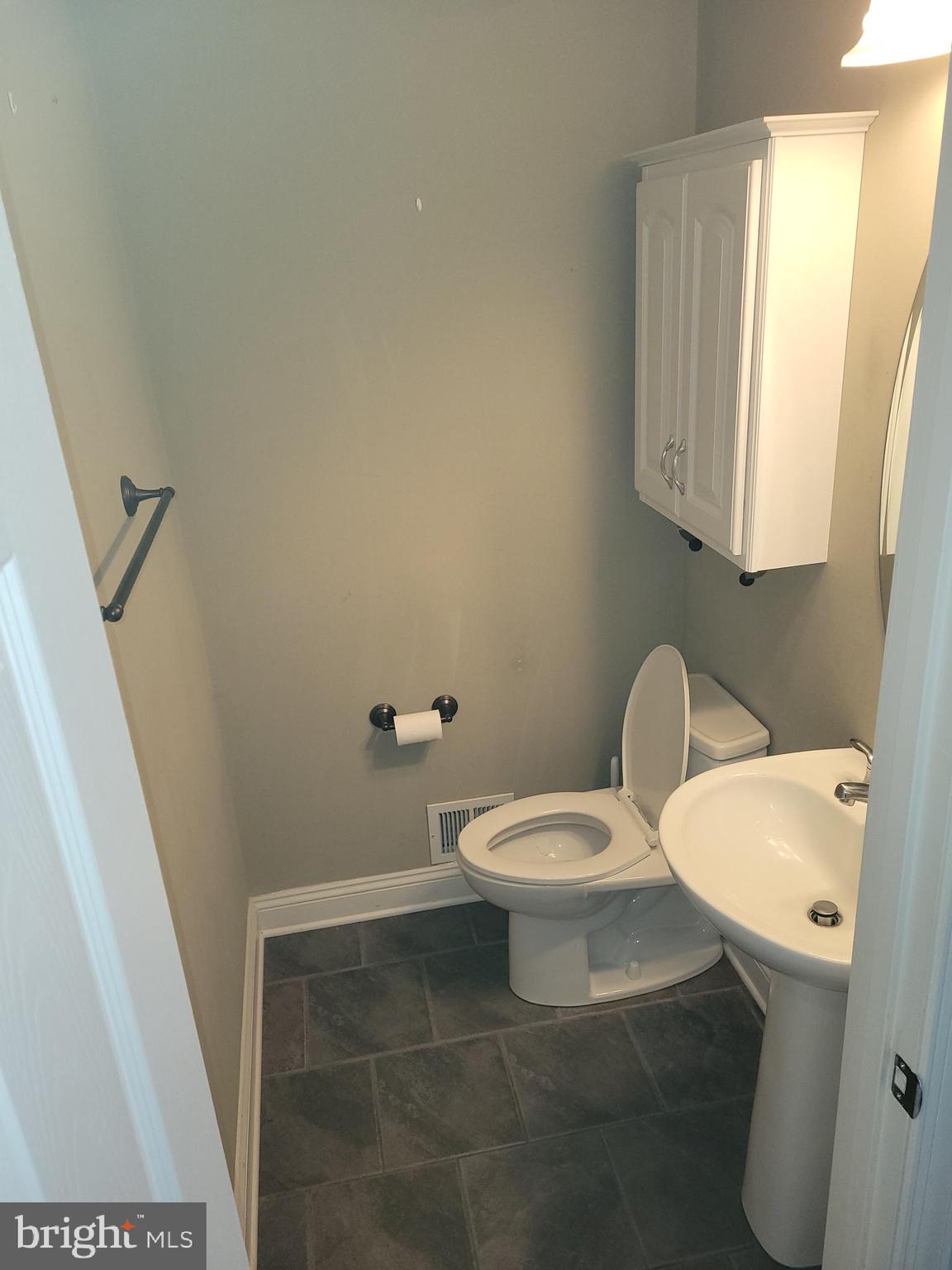 DAHLIA PARK OF WILDEWOOD - Residential Lease