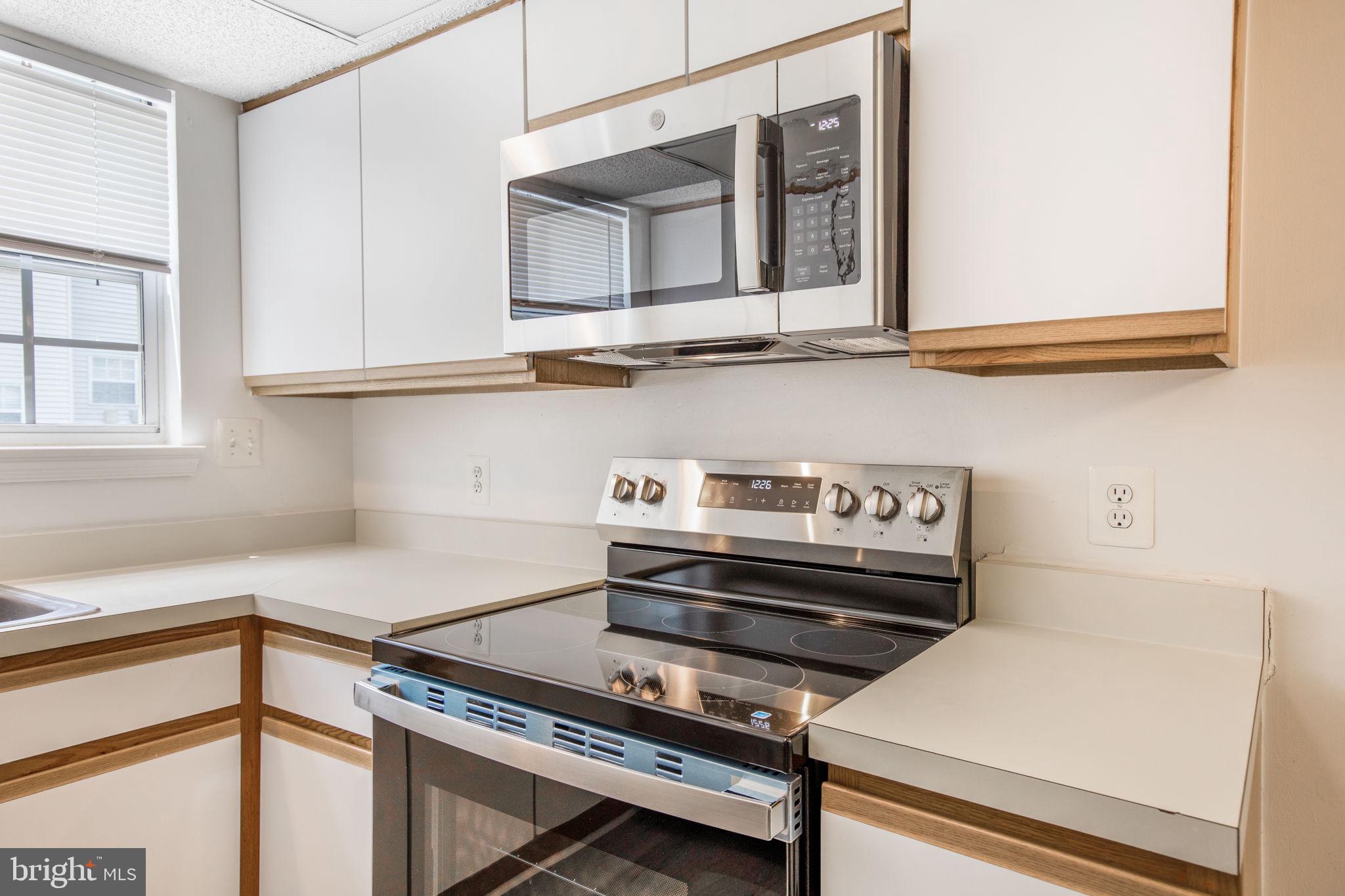 HEIGHTS AT PENDERBROOK - Residential