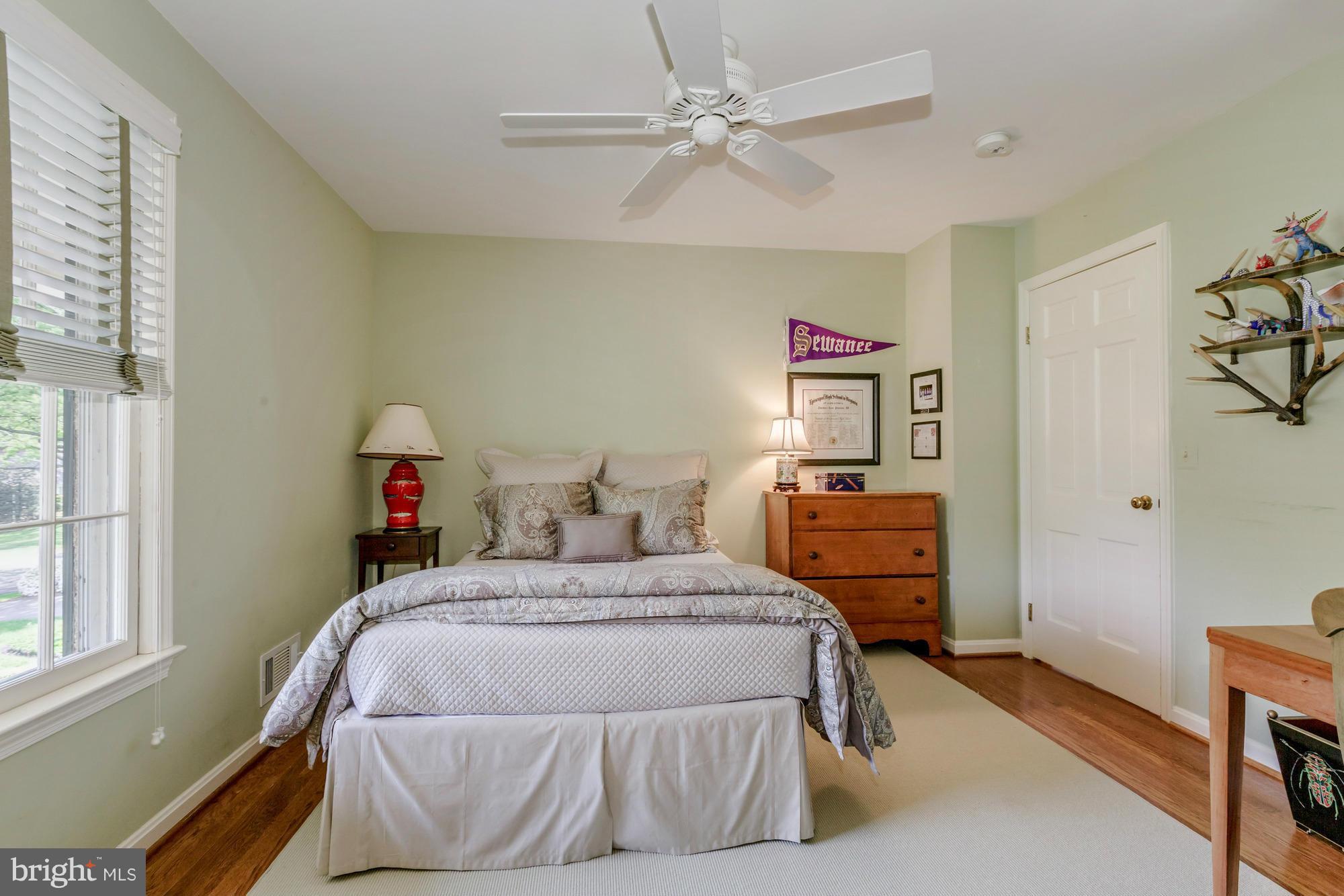 WOODHAVEN - Residential