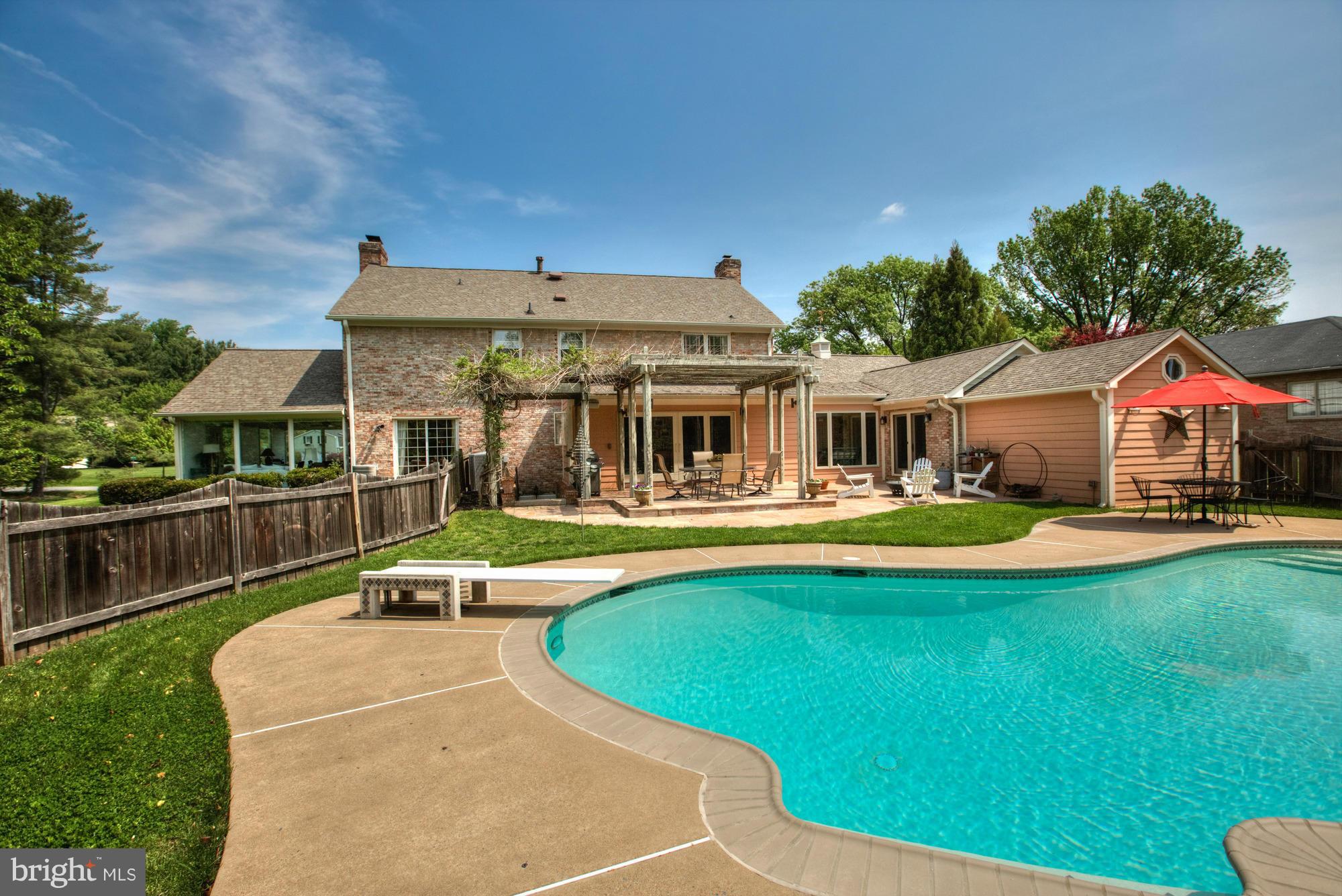 WOODHAVEN - Residential