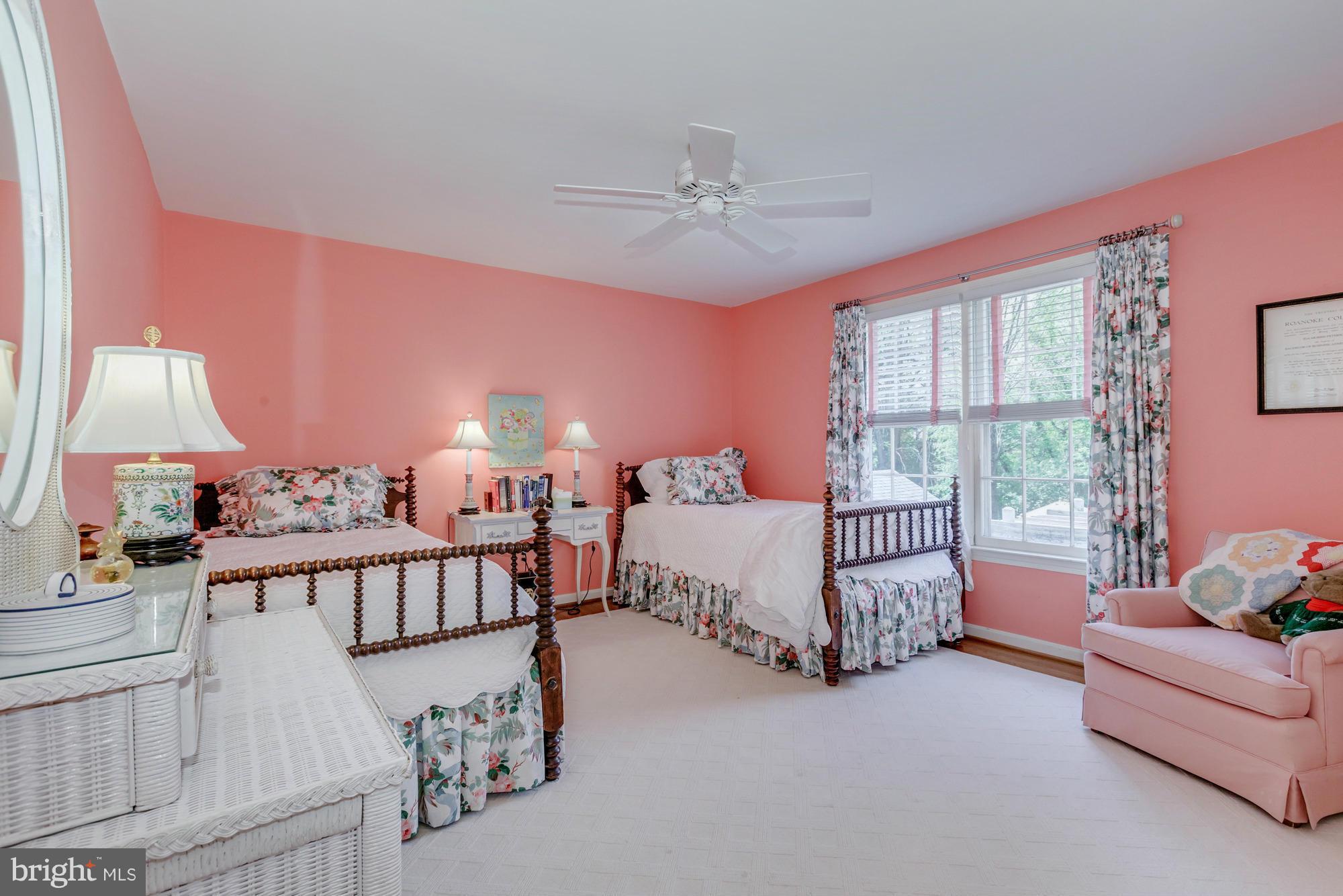 WOODHAVEN - Residential