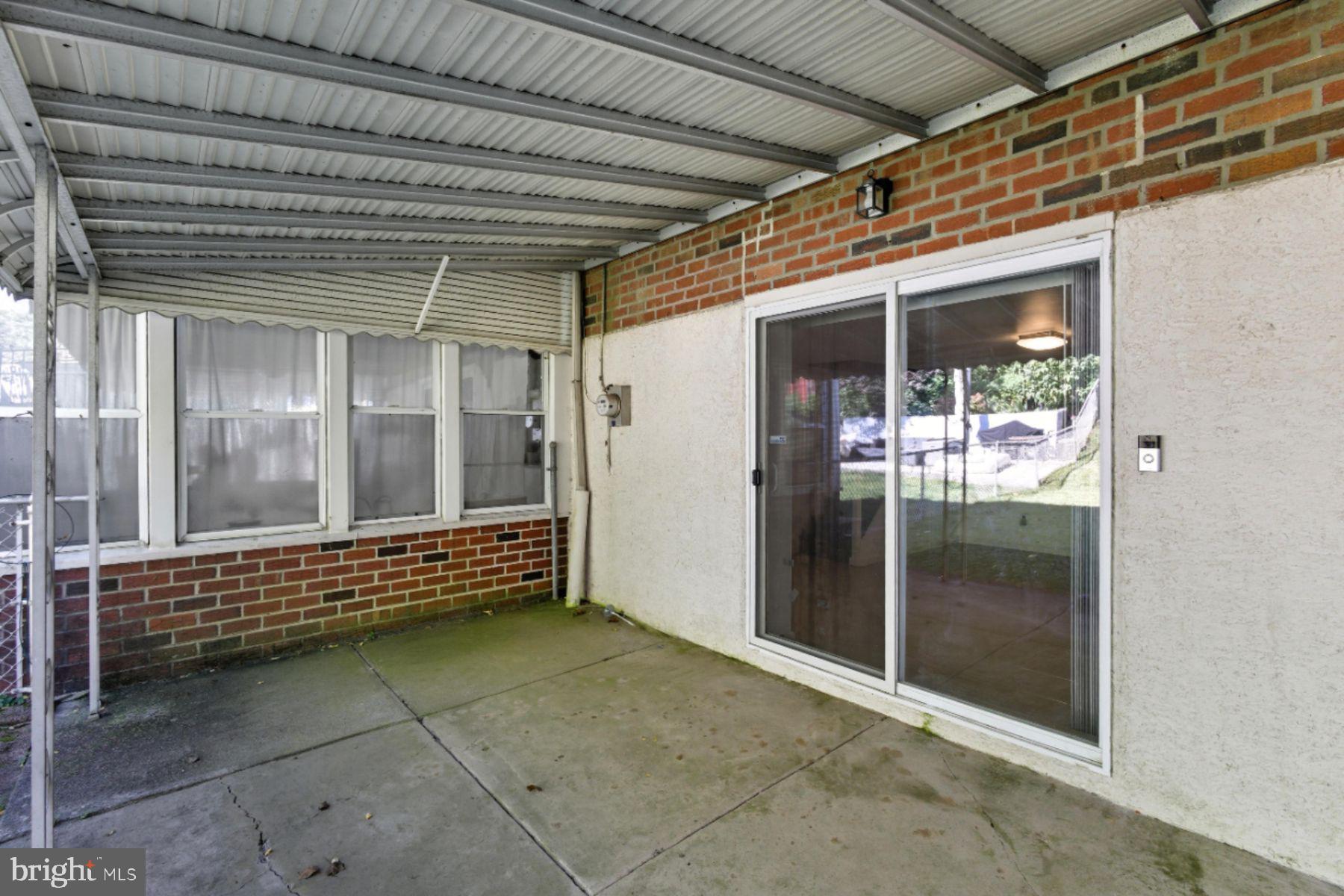 ROXBOROUGH - Residential